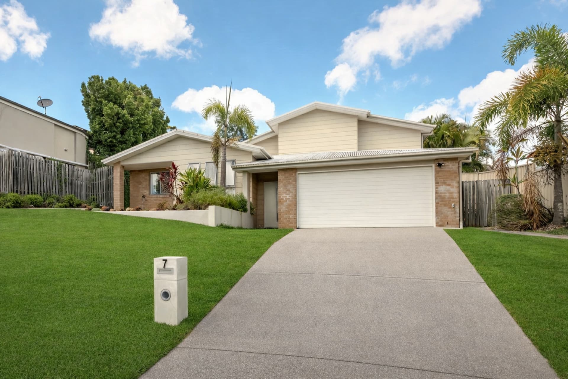 7 Murray Circuit, Upper Coomera, Upper Coomera - Image 1