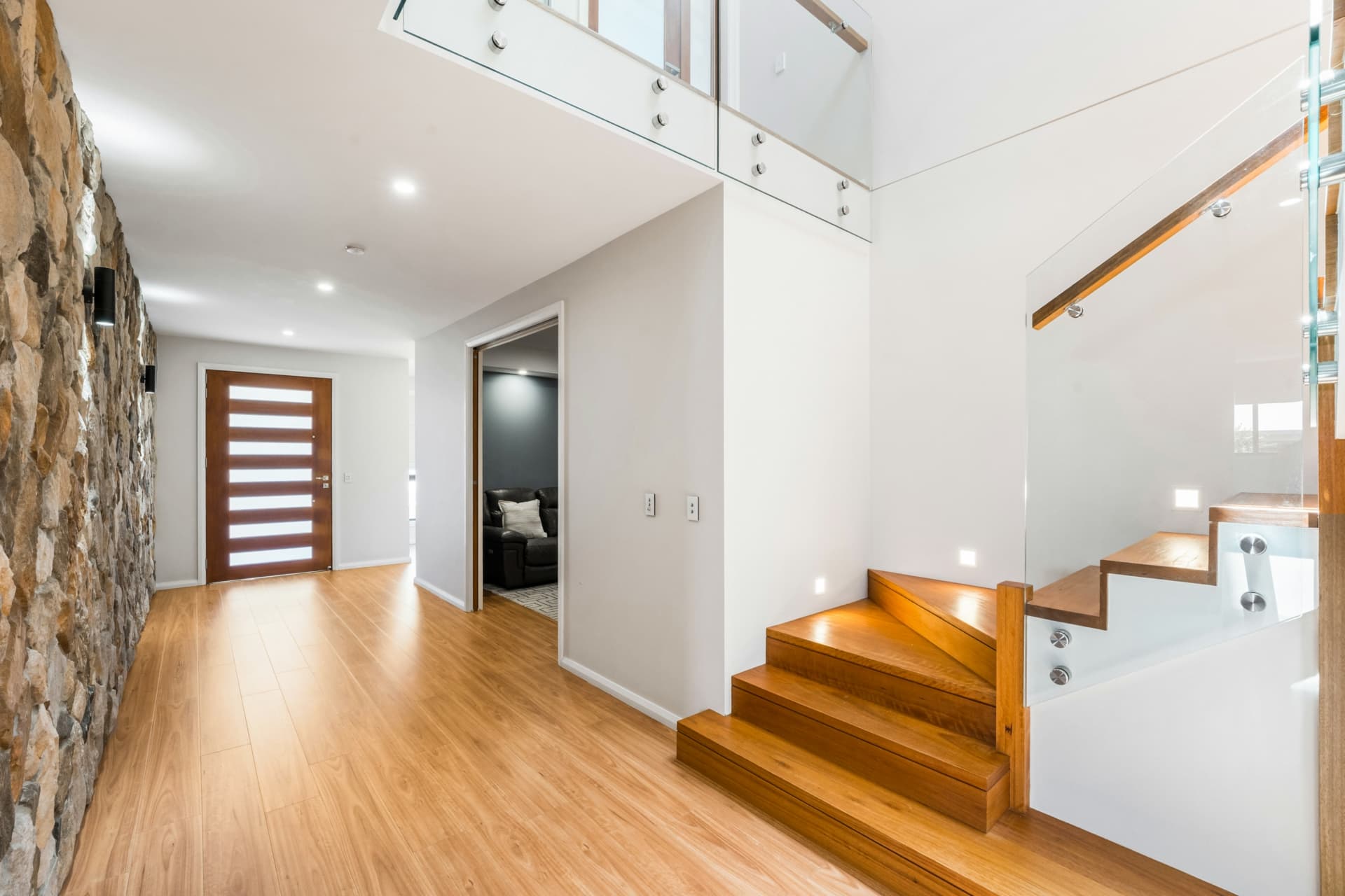 6 Barwick Link, Gledswood Hills, Gledswood Hills - Thumbnail 3
