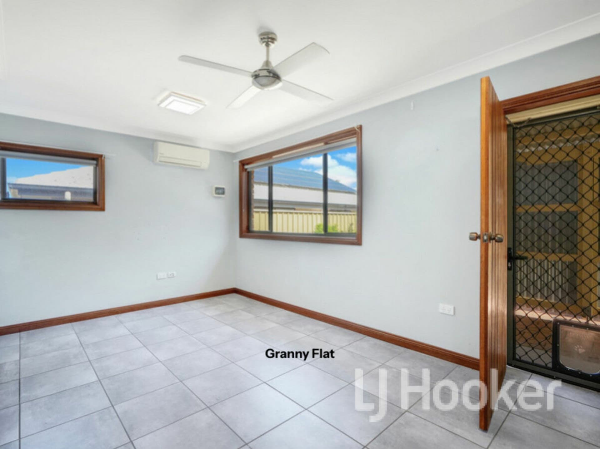 8 Yuroka Crescent, St Georges Basin, St Georges Basin - Thumbnail 4