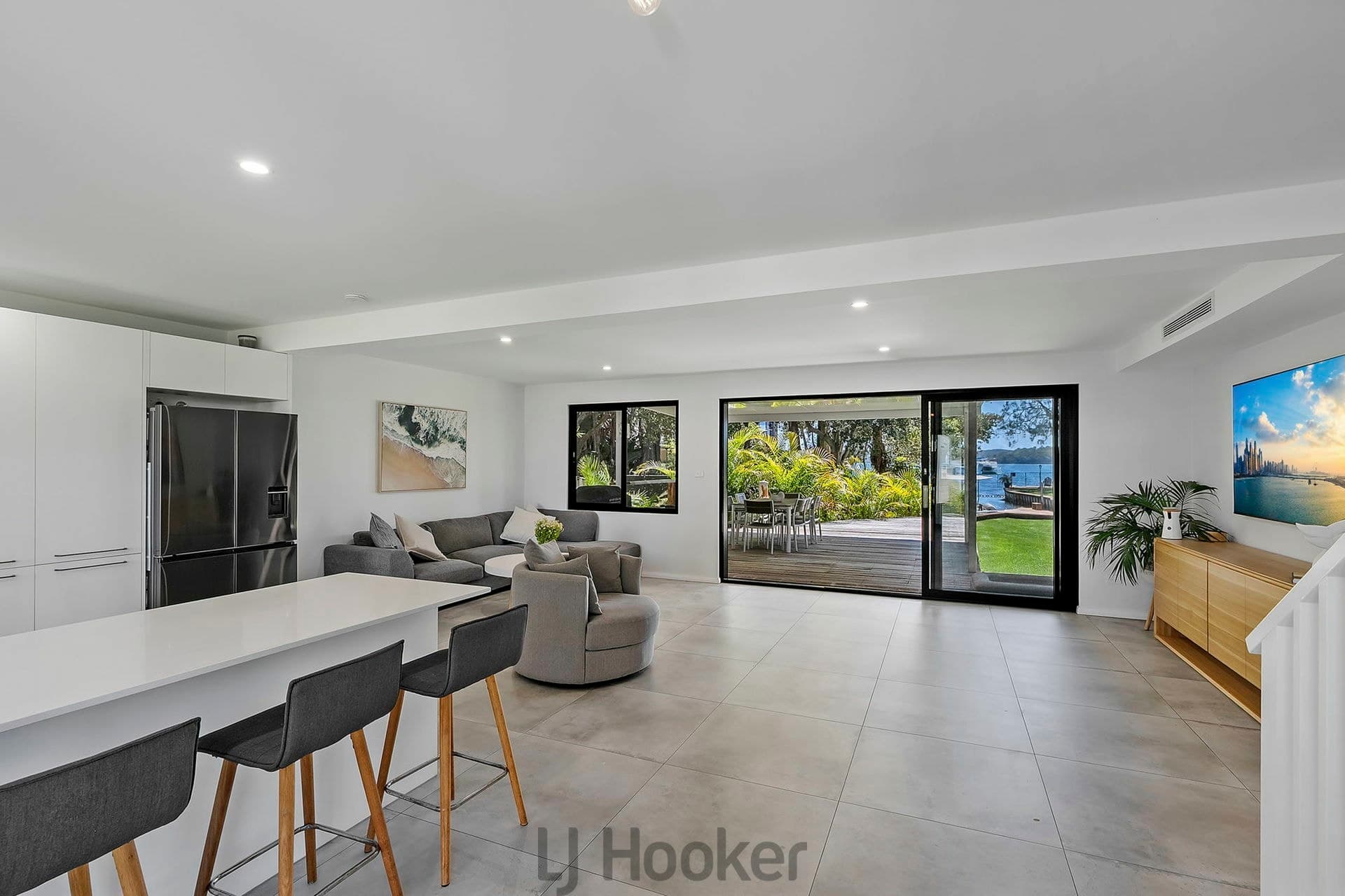 91 Excelsior Parade, Carey Bay, Carey Bay - Thumbnail 5