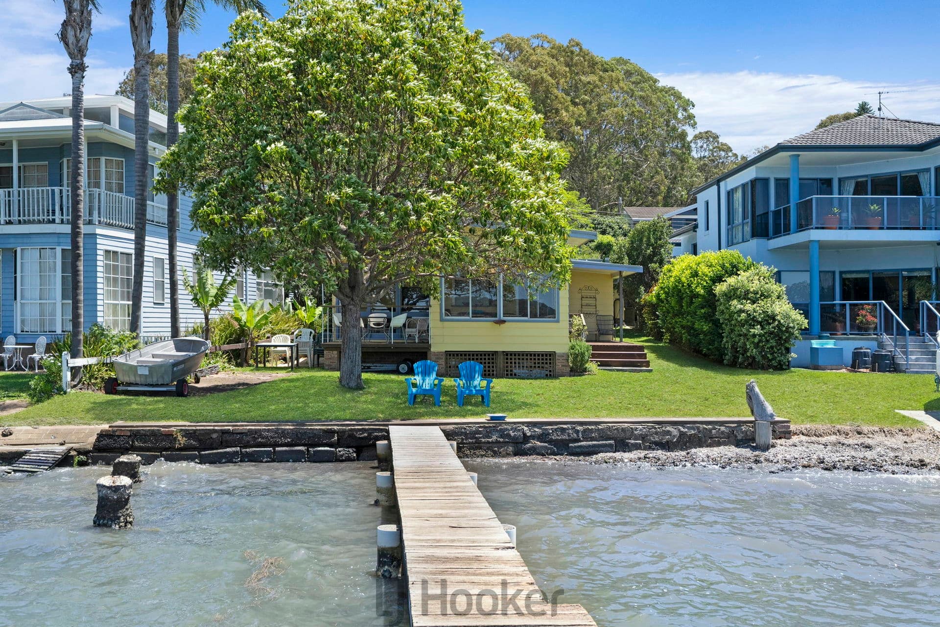 37 Waterside Avenue, Sunshine, Sunshine - Thumbnail 2