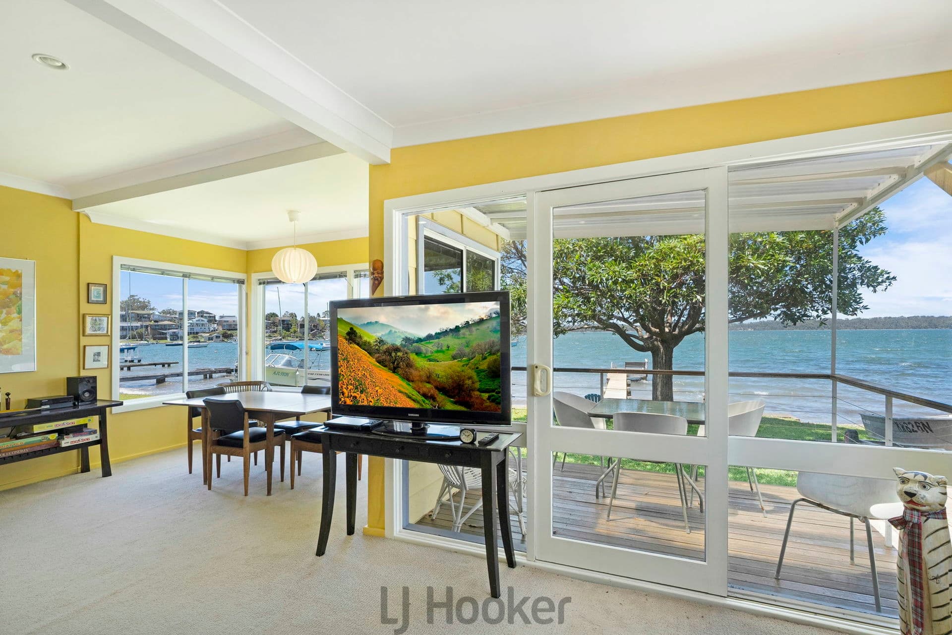 37 Waterside Avenue, Sunshine, Sunshine - Thumbnail 6