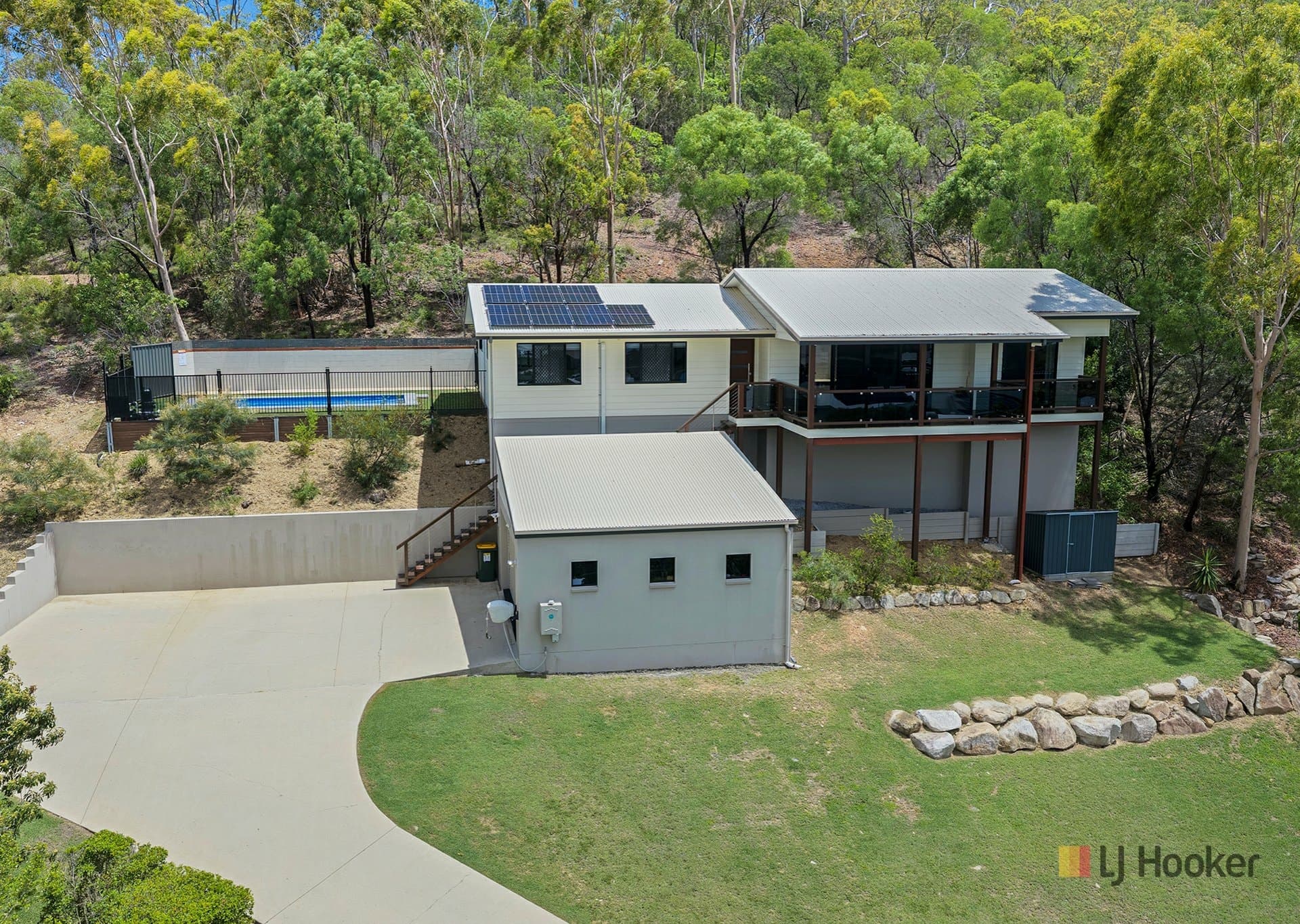 11 Melanie Court, Boyne Island, Boyne Island - Thumbnail 2