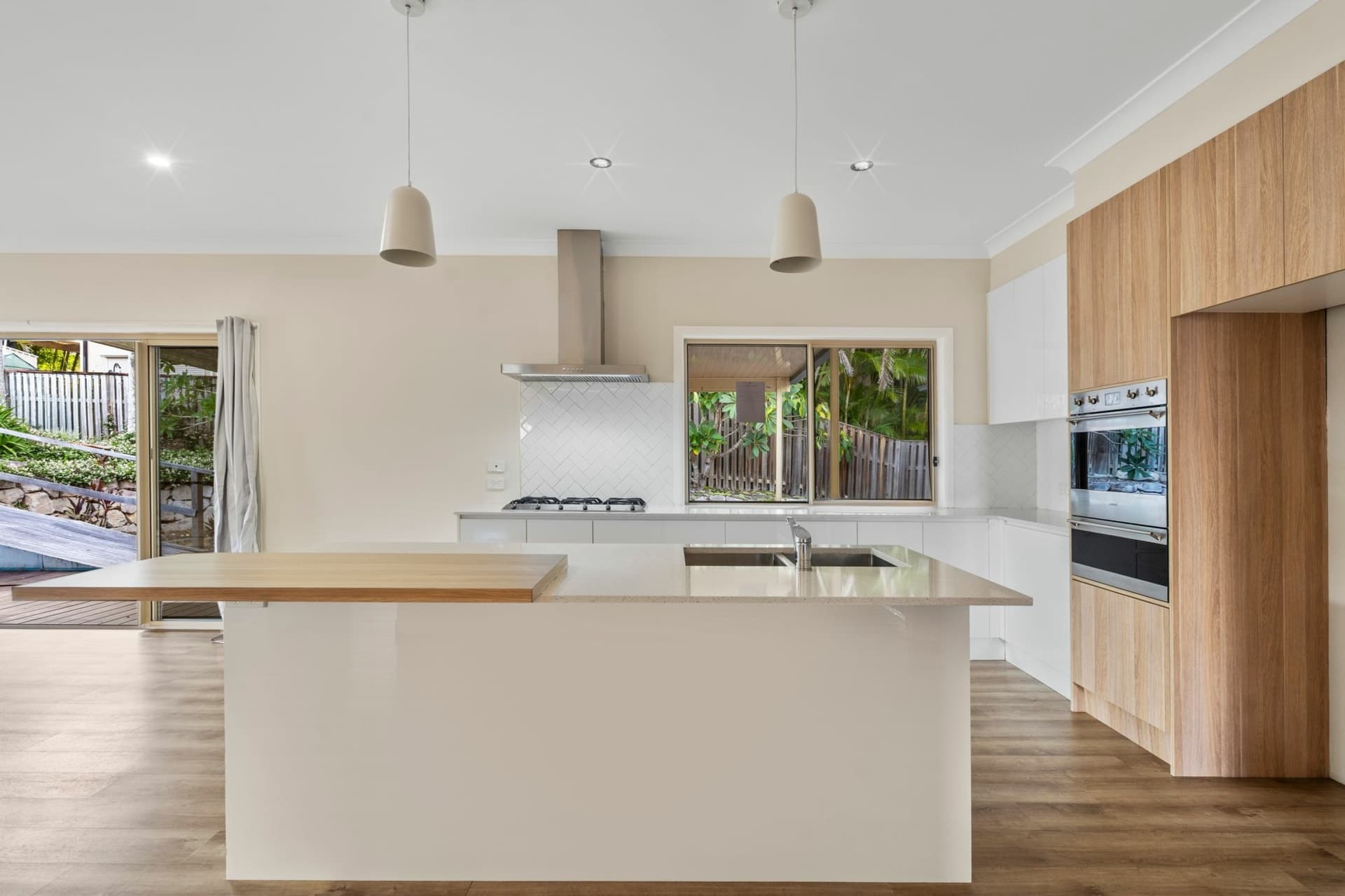 37 Barrington Street, Upper Coomera, Upper Coomera - Thumbnail 3