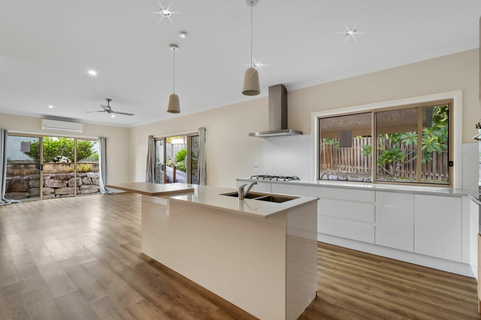37 Barrington Street, Upper Coomera, Upper Coomera - Thumbnail 6