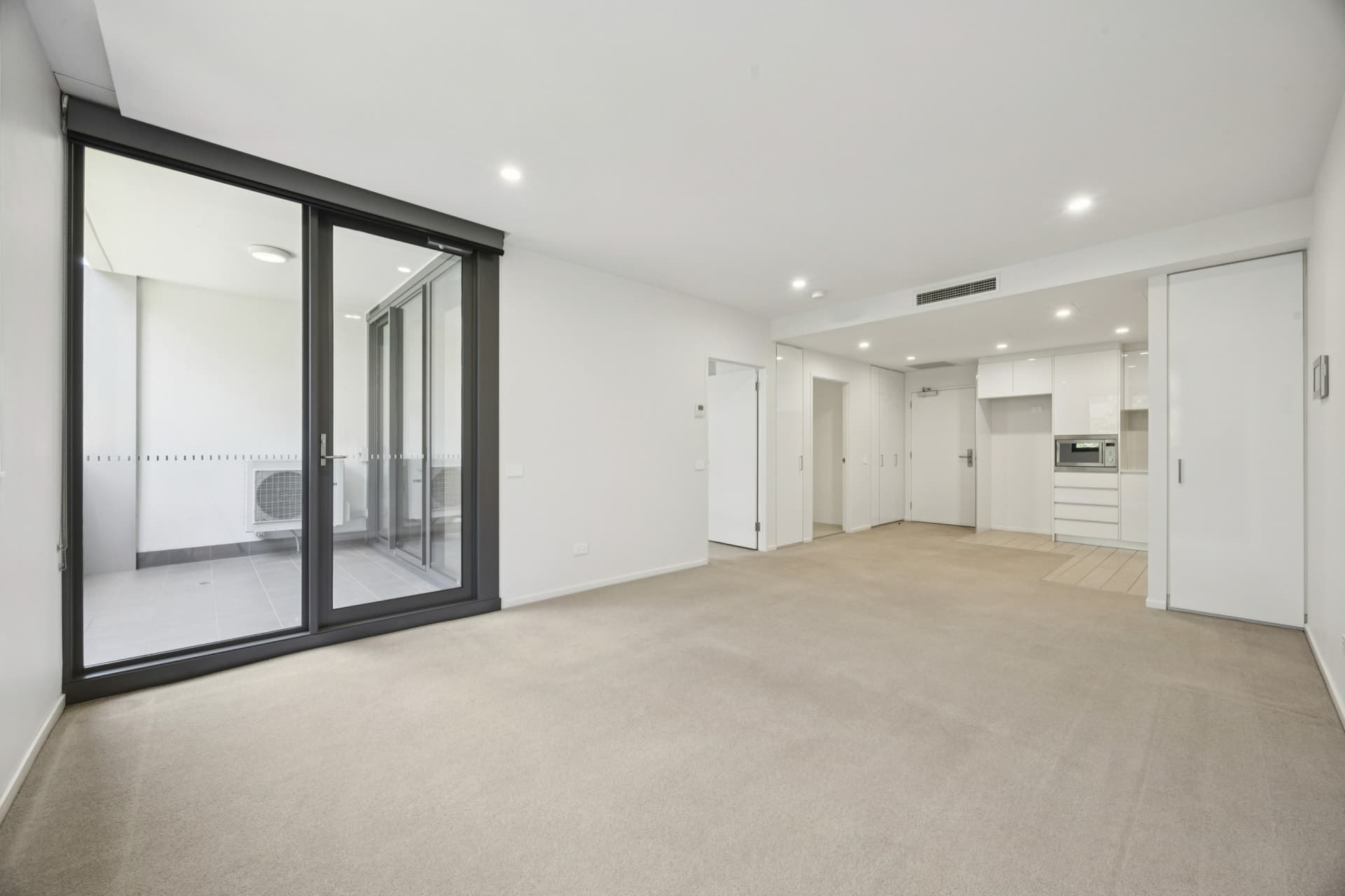 301/51 Mort Street, Braddon, Braddon - Thumbnail 2