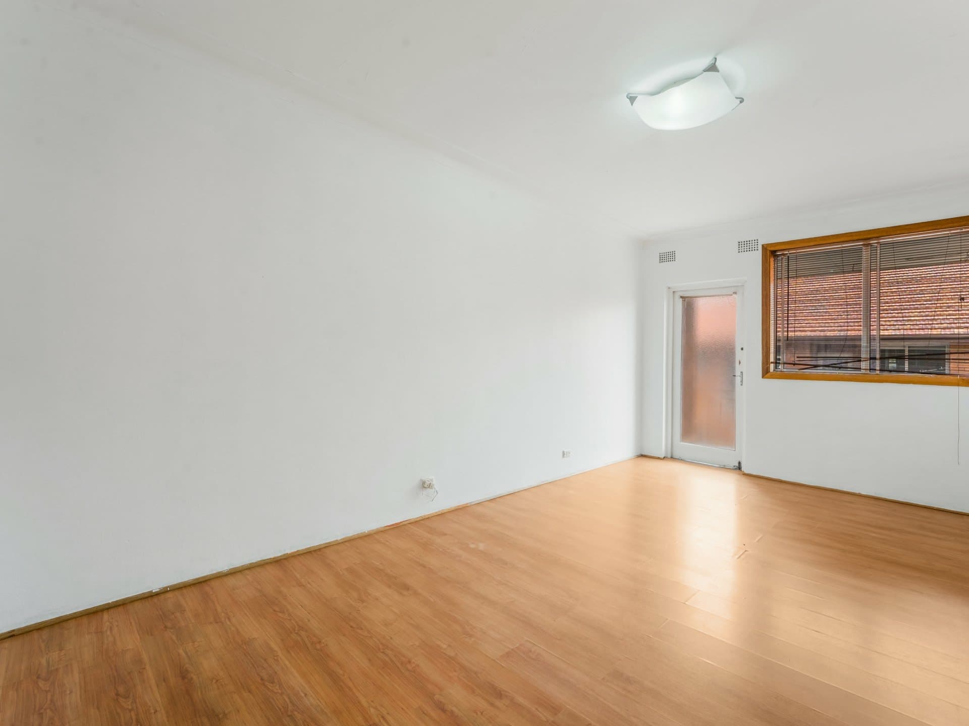 10/35-37 Fourth Avenue, Campsie, Campsie - Thumbnail 3