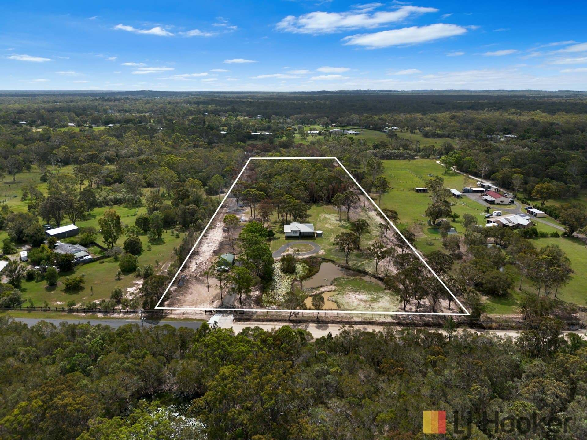 98 Moorabinda Drive, Sunshine Acres, Sunshine Acres - Thumbnail 2