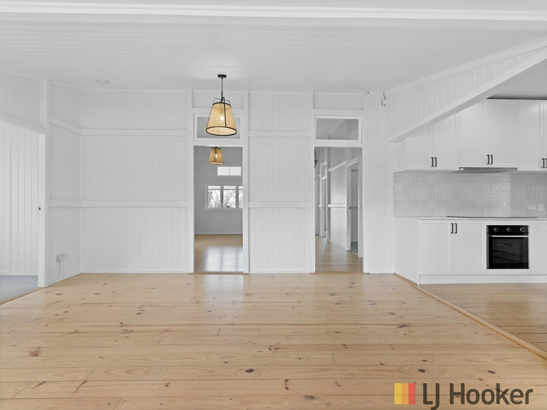 98 Moorabinda Drive, Sunshine Acres, Sunshine Acres - Thumbnail 5