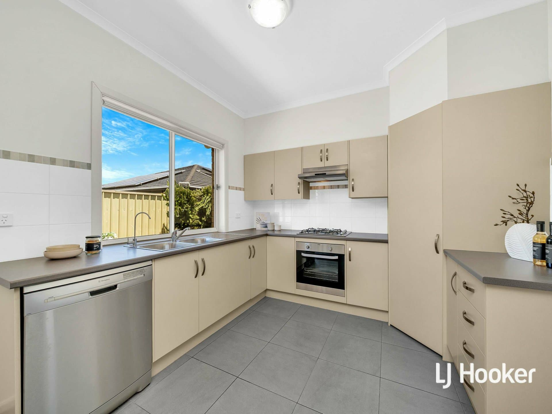15 Chaucer St, Clearview, Clearview - Thumbnail 8