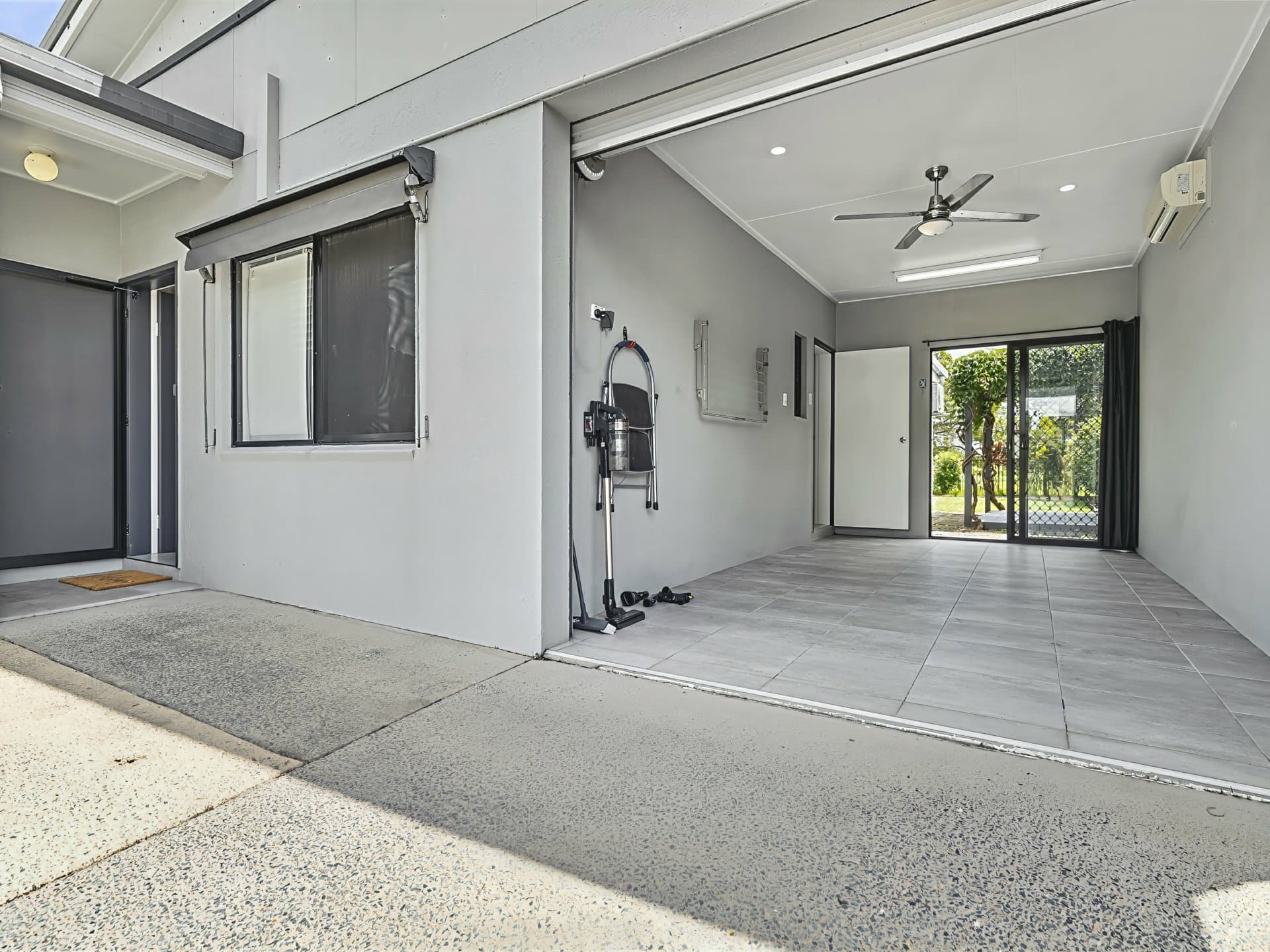 109/2-6 Lake Placid Road, Caravonica, Caravonica - Thumbnail 2