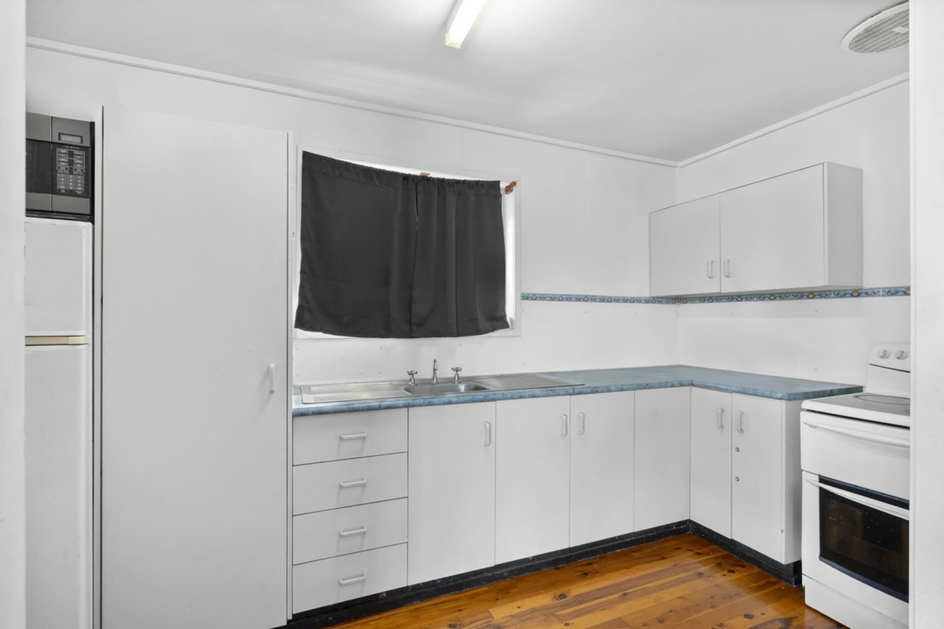 11 Miskin Street, Nerang, Nerang - Thumbnail 5