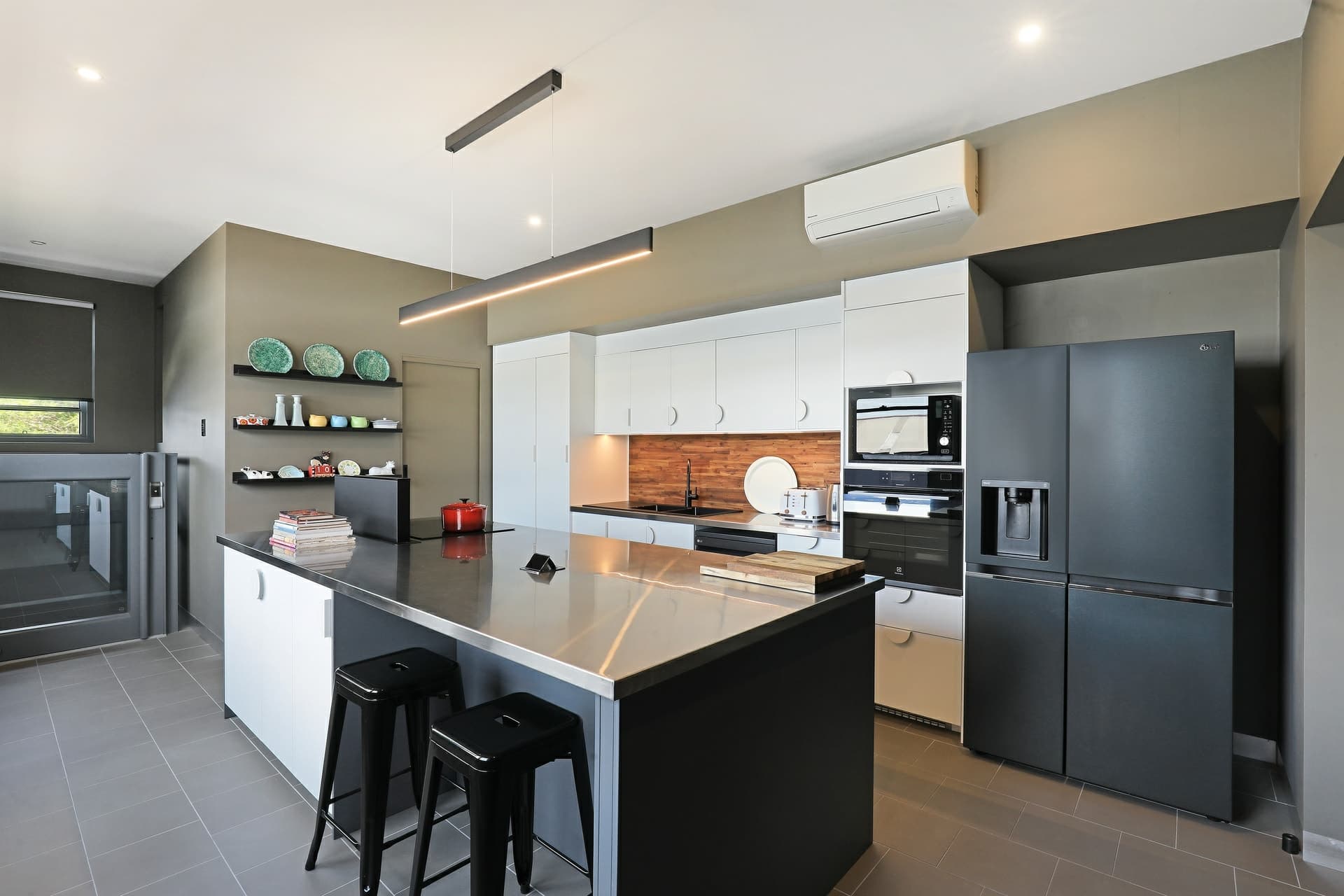 359 Princes Highway, Woonona, Woonona - Thumbnail 3