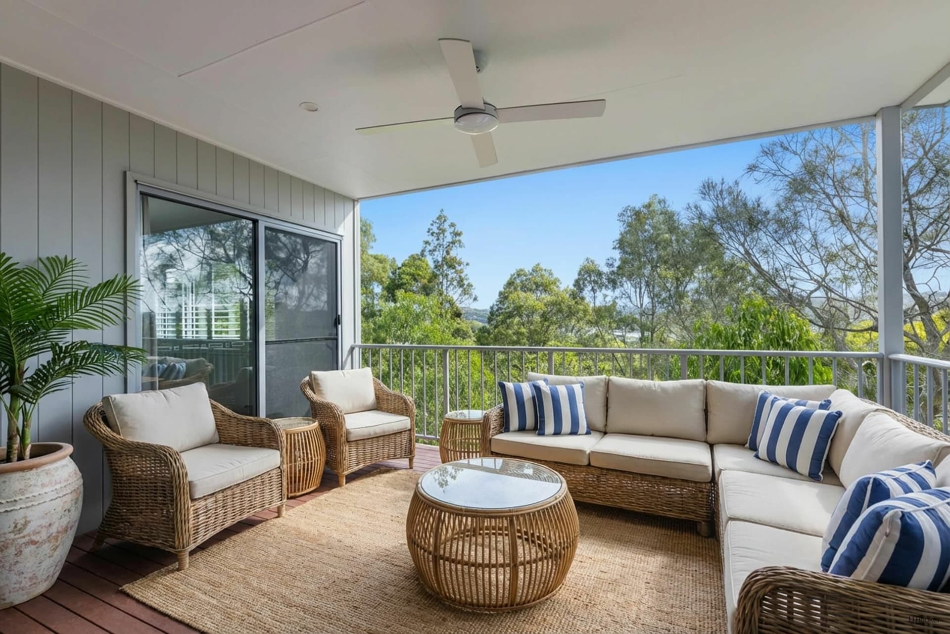4 Midview Court, Currumbin, Currumbin - Thumbnail 2
