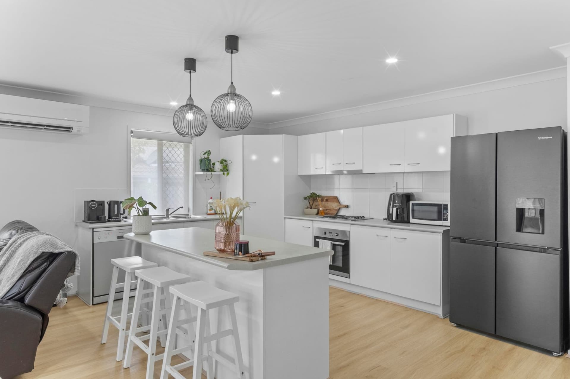 5 Oakvale Avenue, Holmview, Holmview - Image 1