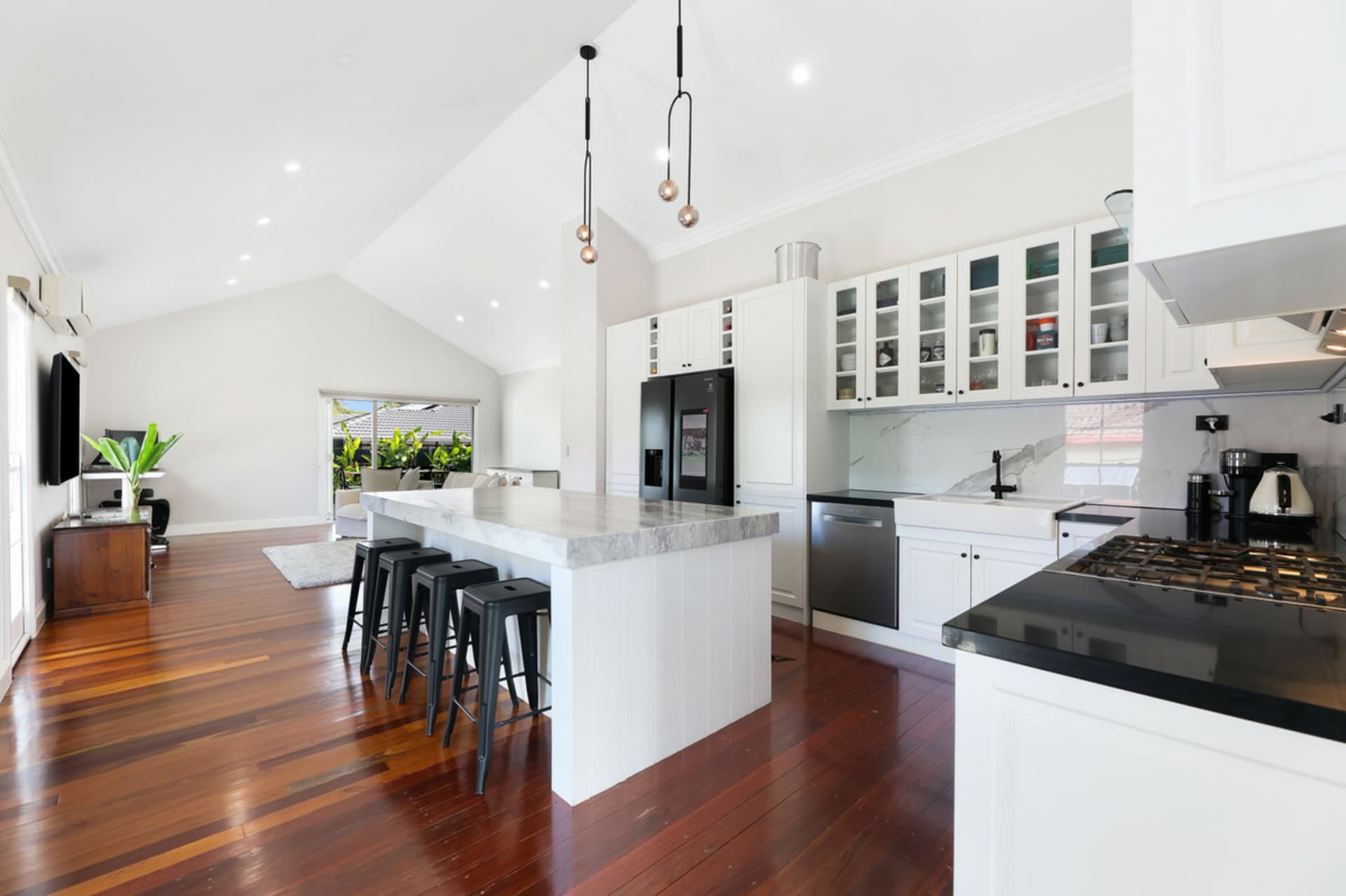 13 Barton Avenue, Southport, Southport - Thumbnail 3