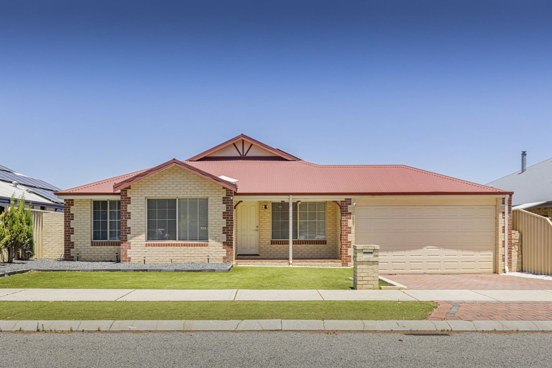 28 Woodstock Way, Butler, Butler - Thumbnail 2