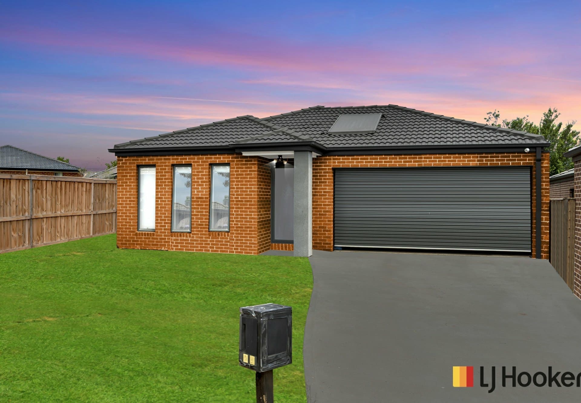 24 Hinkler Crescent, Brookfield, Brookfield - Thumbnail 3