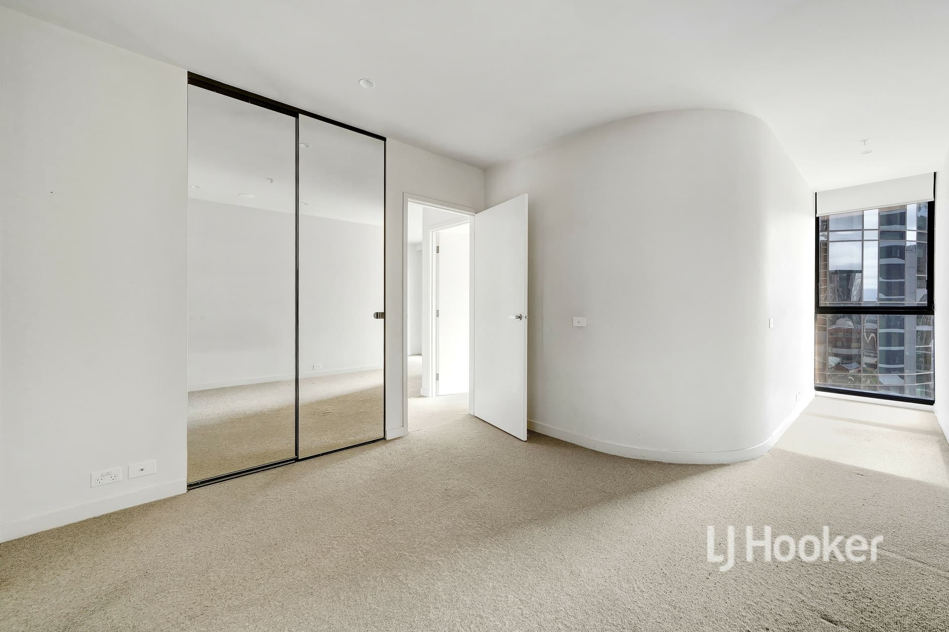 1005/8 Daly Street, South Yarra, South Yarra - Thumbnail 3