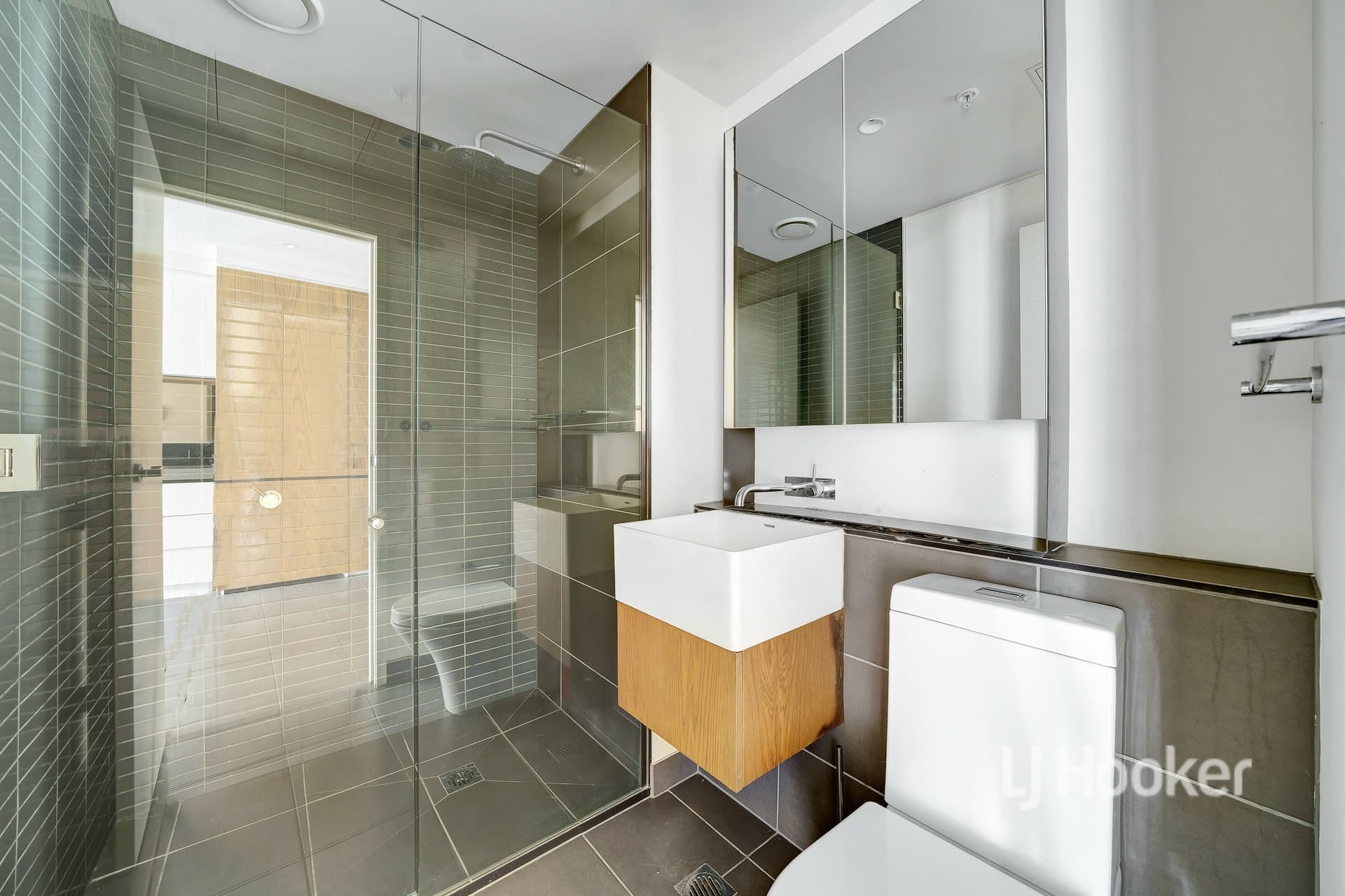 1005/8 Daly Street, South Yarra, South Yarra - Thumbnail 6