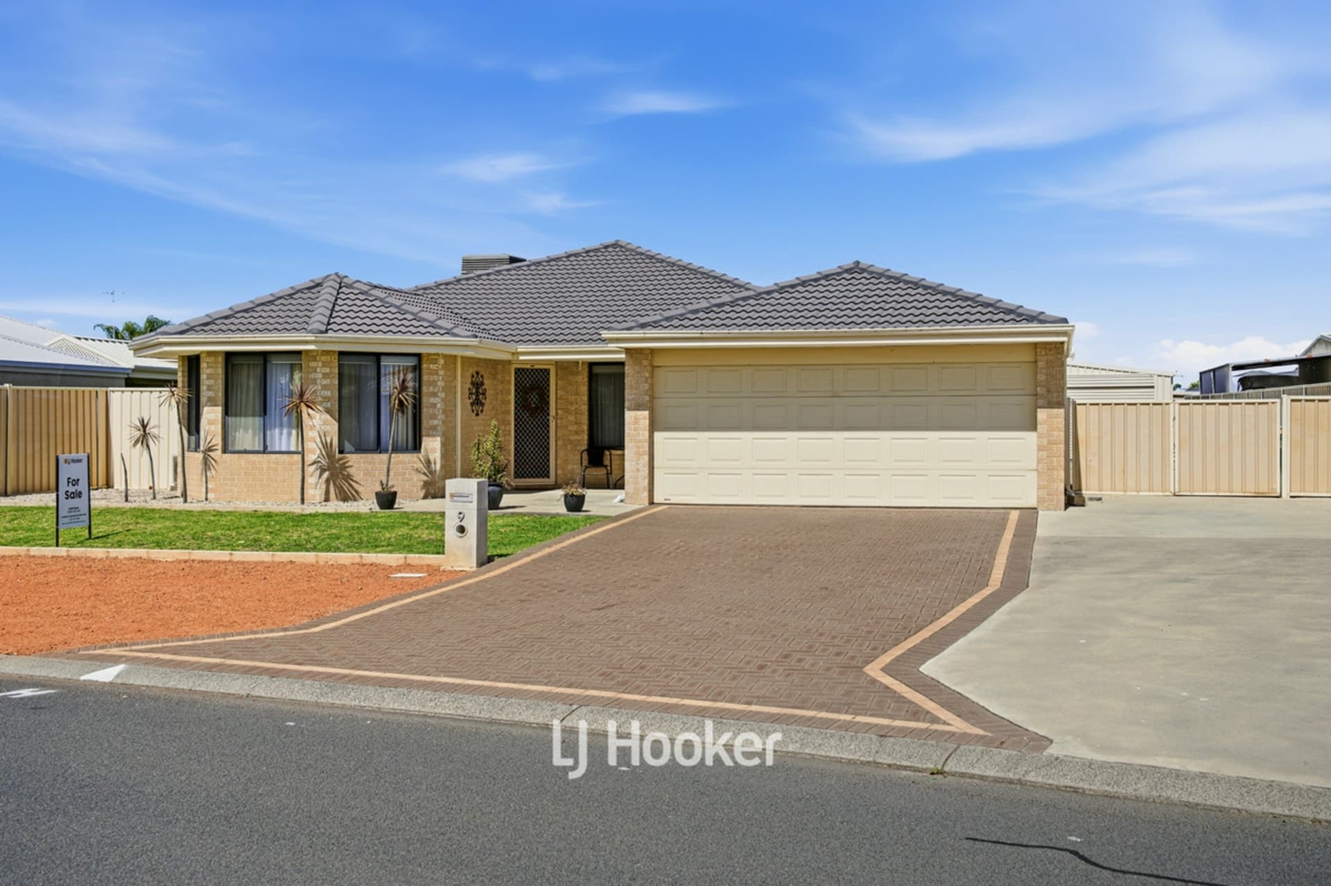 9 Falabella Crescent, Eaton, Eaton - Thumbnail 2