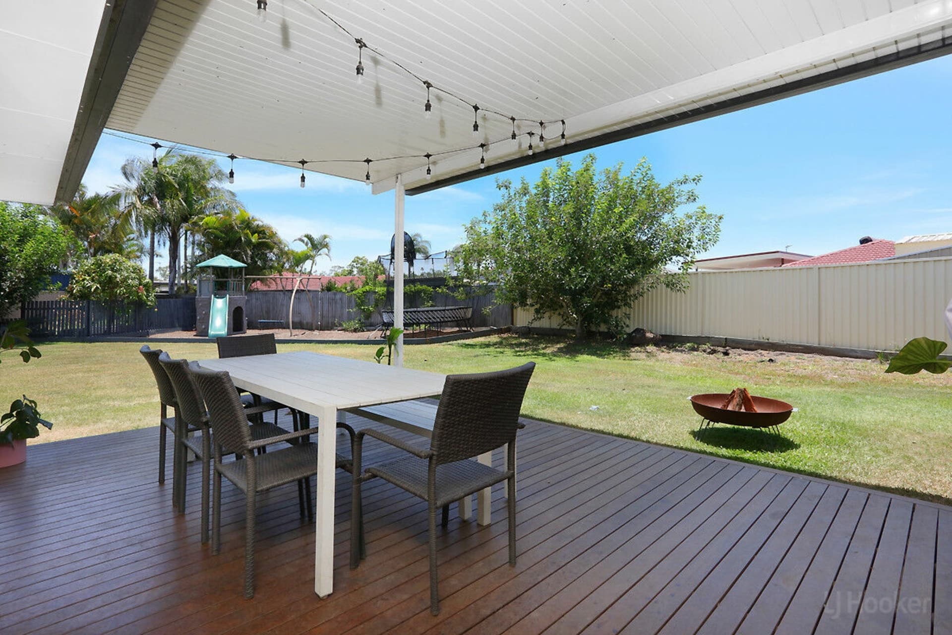 11 Eacham Avenue, Coombabah, Coombabah - Thumbnail 5