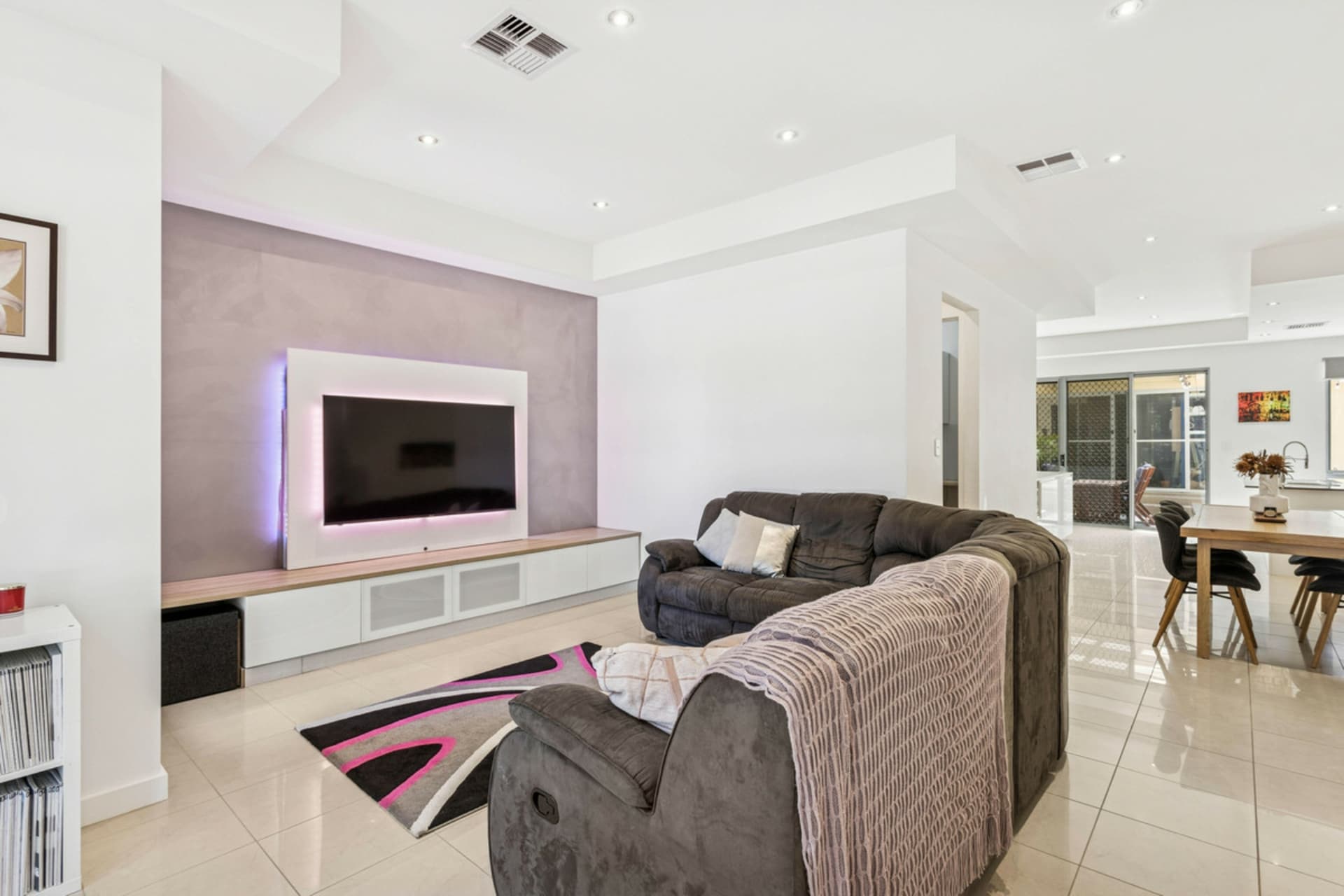 40 Harvey Circuit, Mawson Lakes, Mawson Lakes - Thumbnail 3