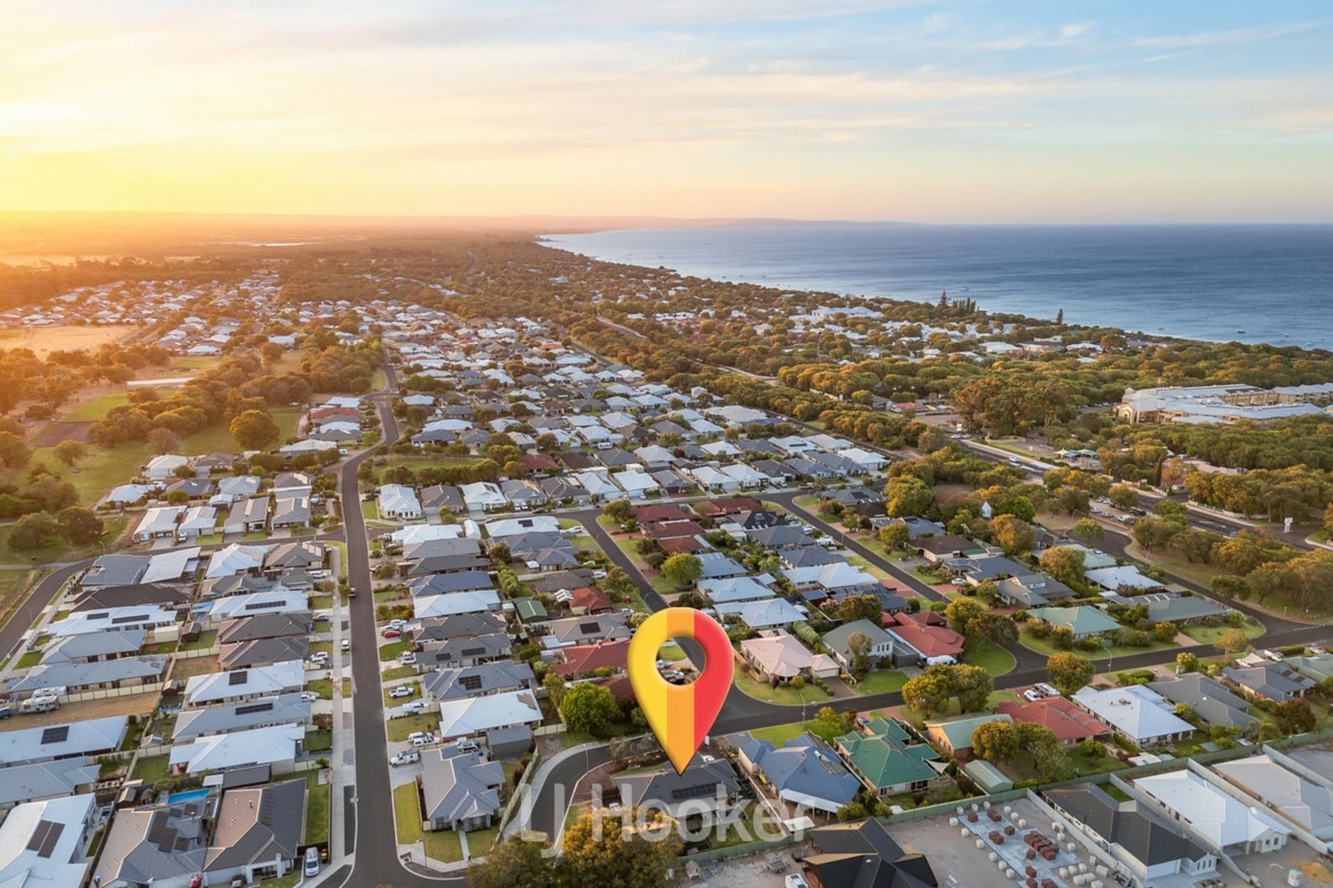 19 Travellers Well Street, Broadwater, Broadwater - Thumbnail 2