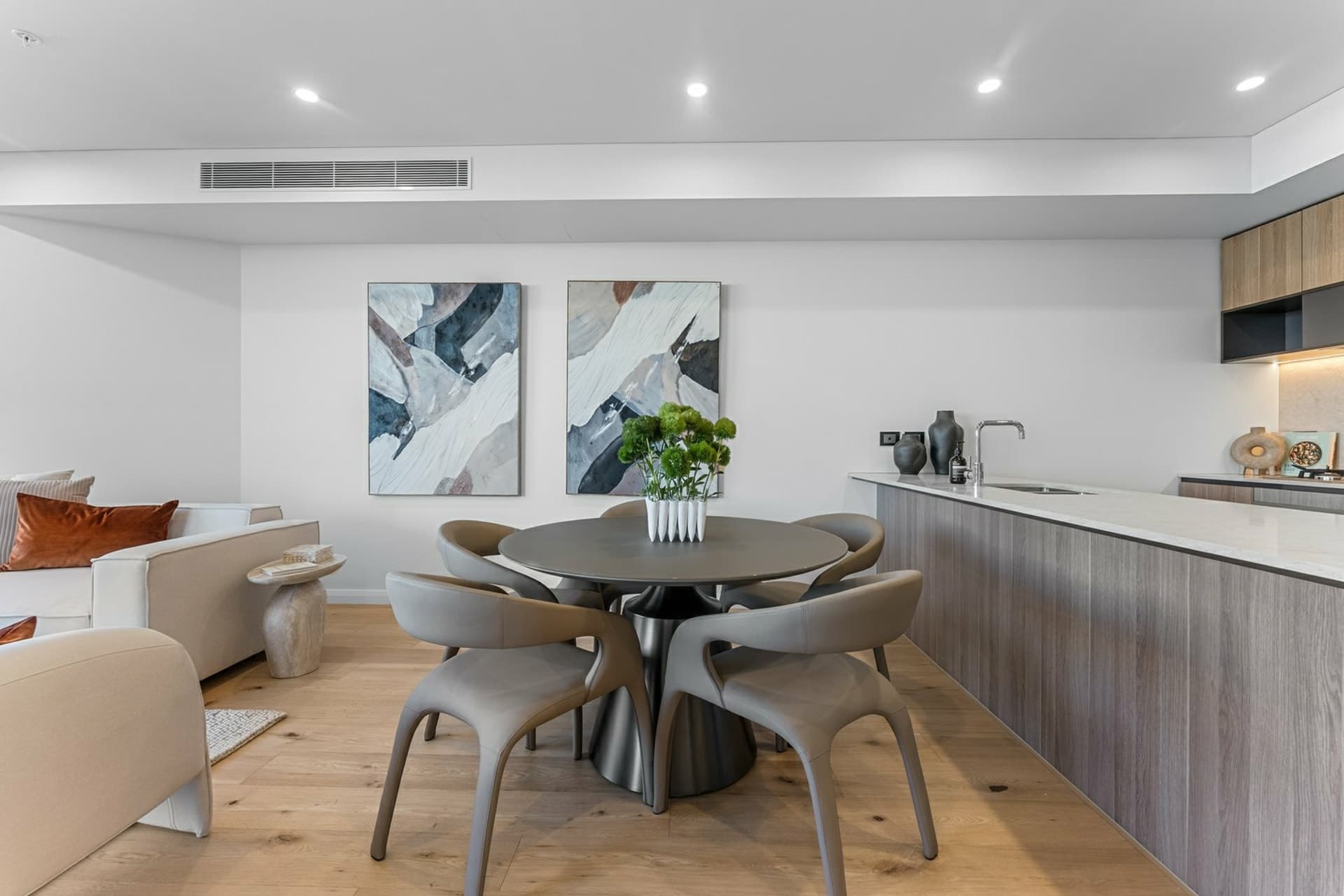 Apartment 710/5 Regent Street, Petersham, Petersham - Thumbnail 3