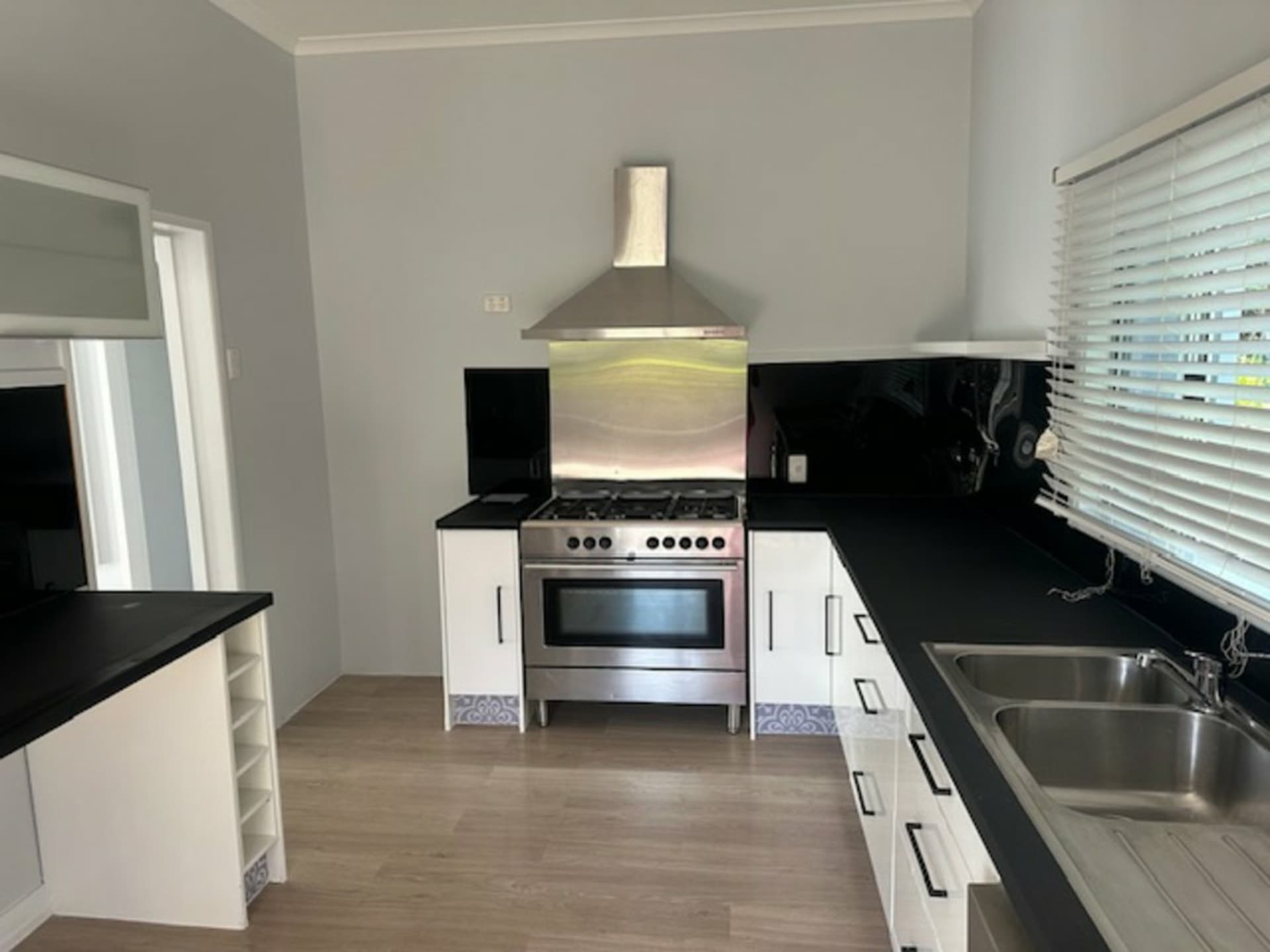 9 Navua Avenue, Aspley, Aspley - Thumbnail 2