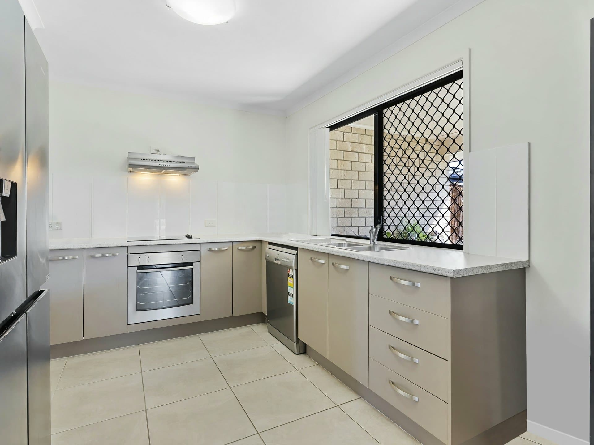 19 Hopkins Chase, Caboolture, Caboolture - Thumbnail 2
