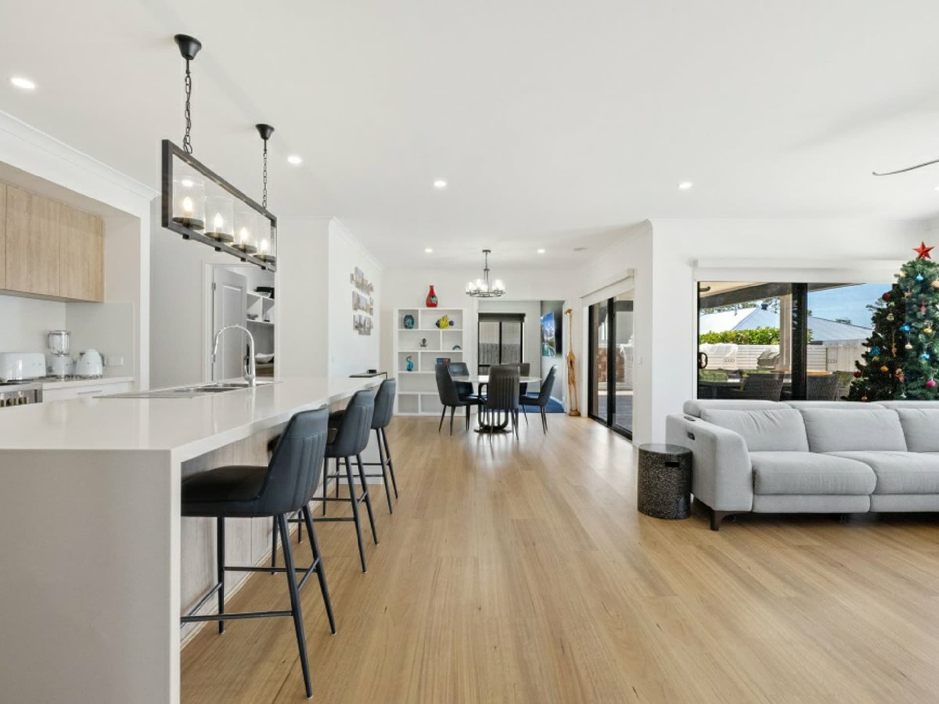 22 Haylock Drive, Paynesville, Paynesville - Thumbnail 2