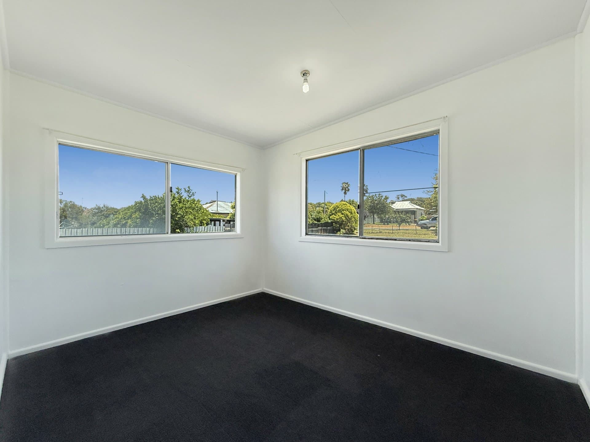 64 Edwards Street, Young, Young - Thumbnail 8