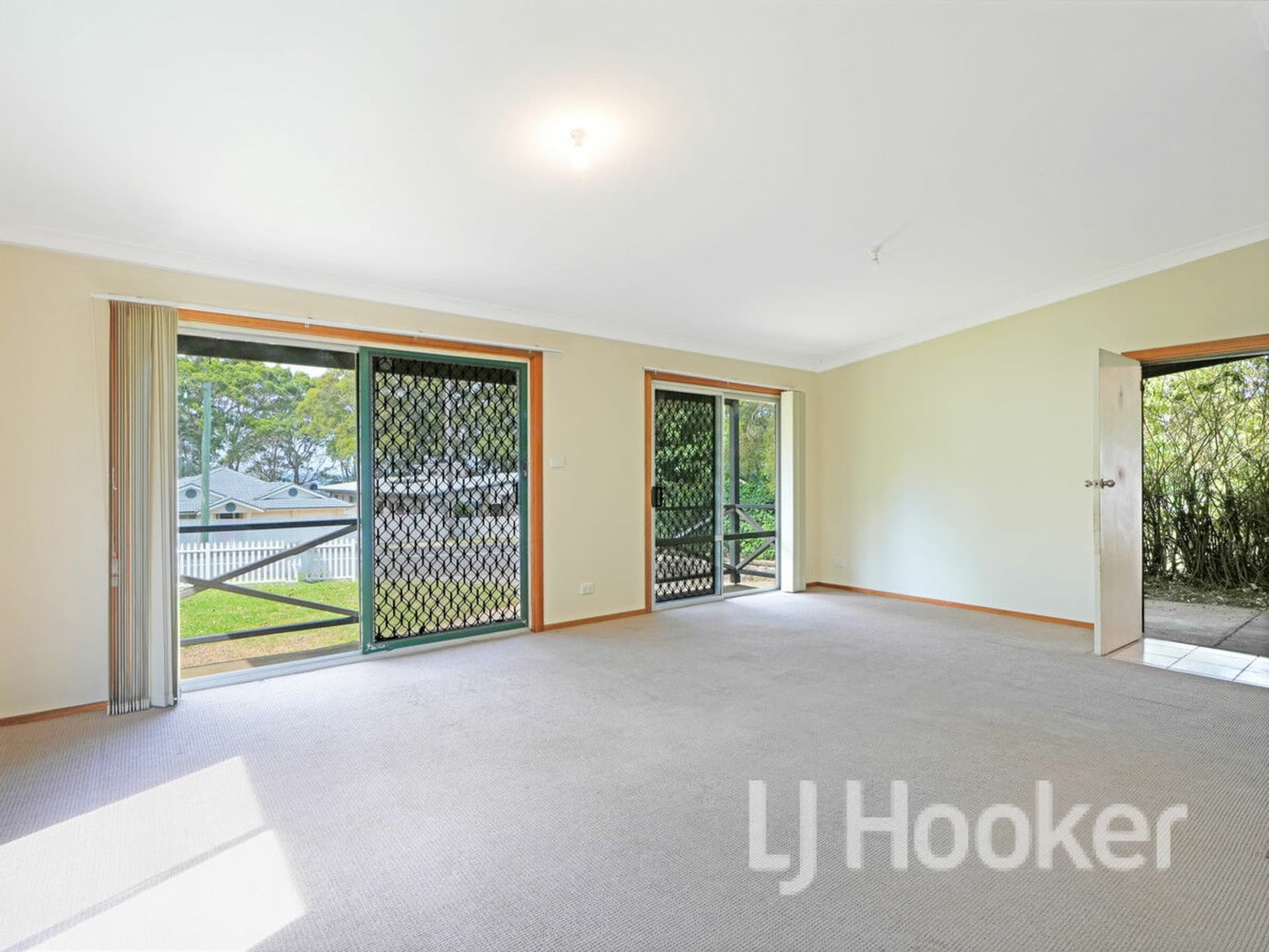 50 Walmer Avenue, Sanctuary Point, Sanctuary Point - Thumbnail 3