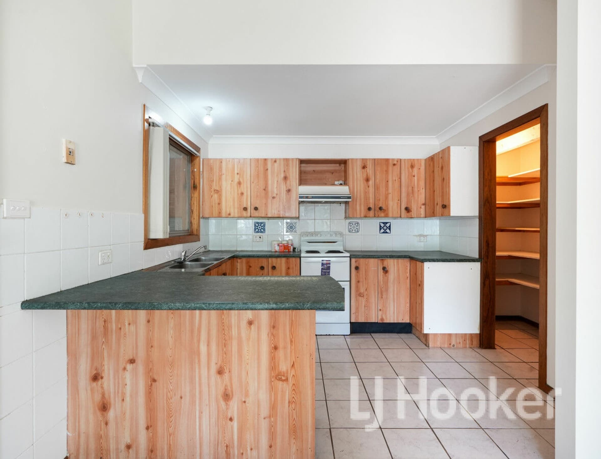 50 Walmer Avenue, Sanctuary Point, Sanctuary Point - Thumbnail 4