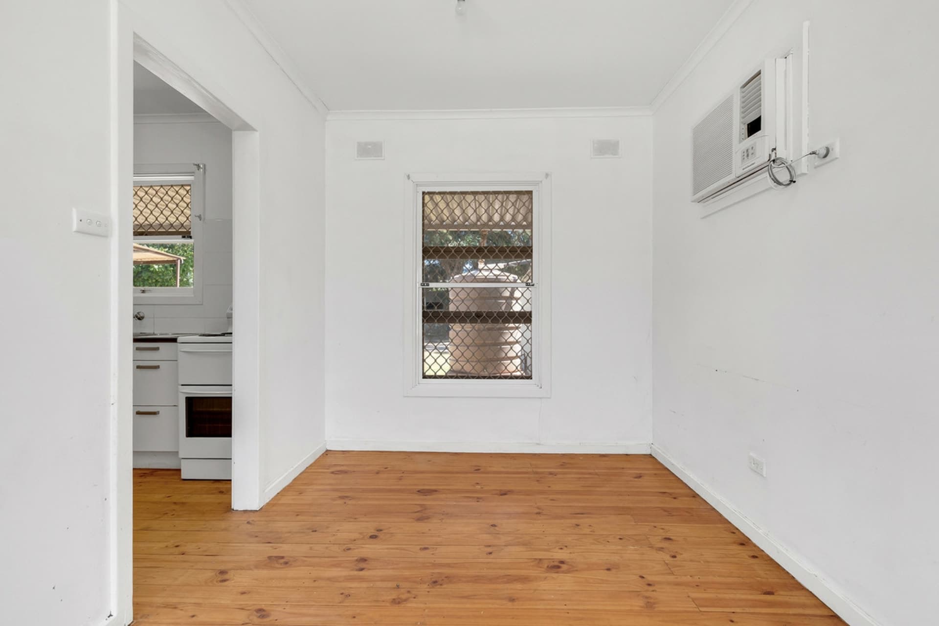18 Searle Road, Davoren Park, Davoren Park - Thumbnail 7
