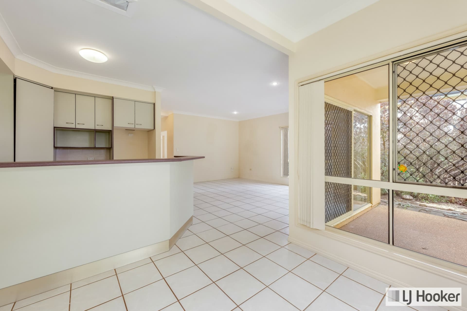 21 Robert John Circuit, Coral Cove, Coral Cove - Thumbnail 7