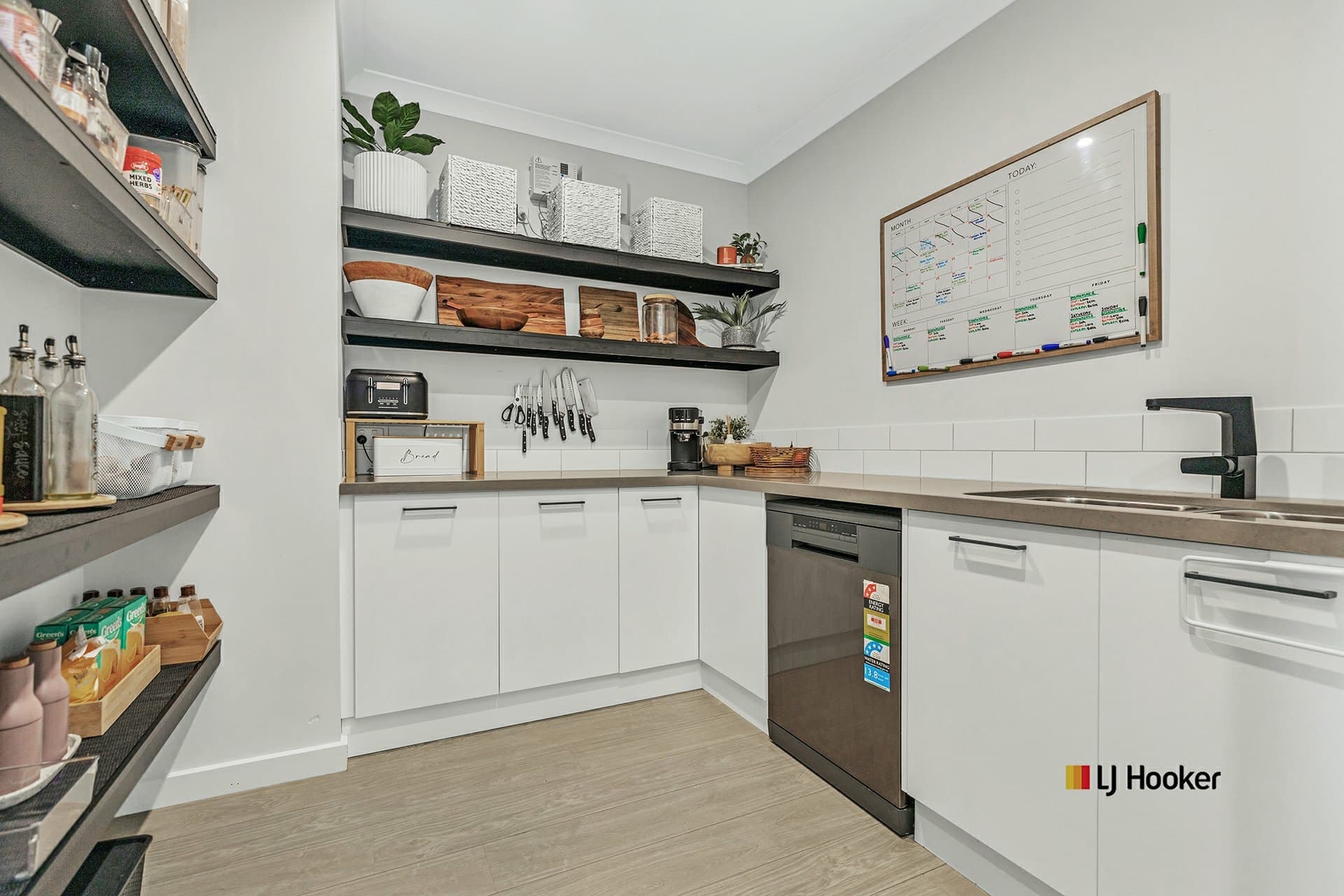 6 Corella Court, Moama, Moama - Thumbnail 2