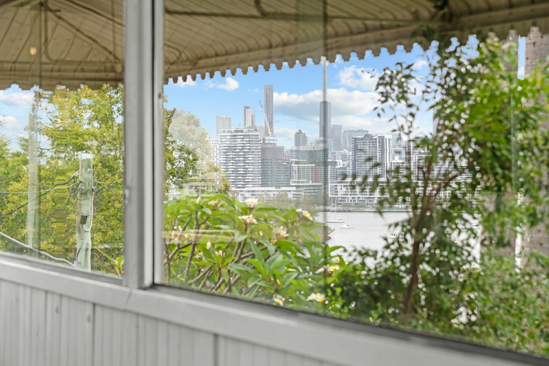 2 Prospect Terrace, Hamilton, Hamilton - Thumbnail 3