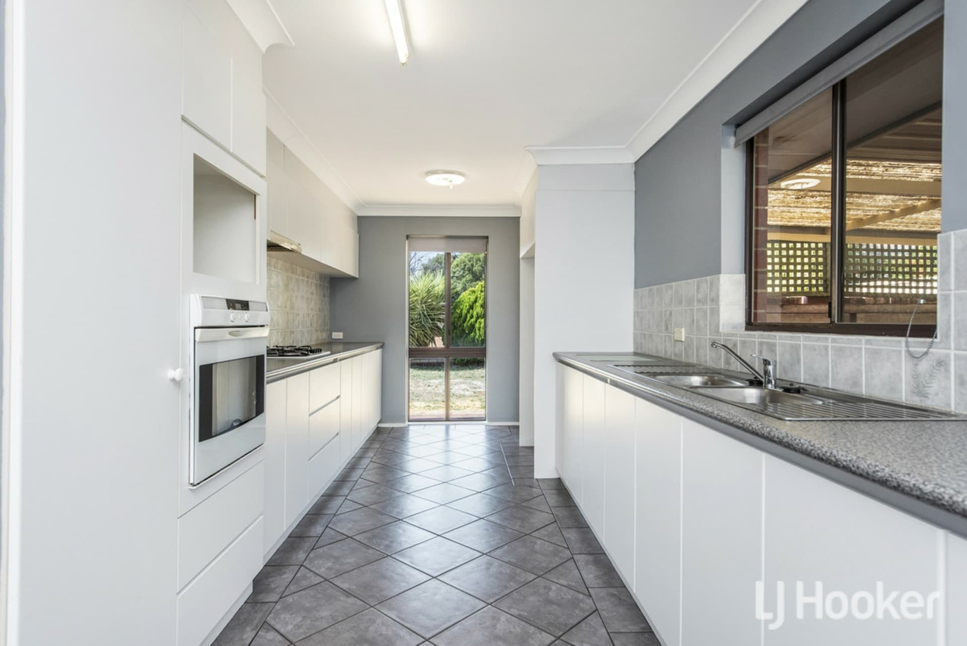 7 Nuytsia Place, Pinjarra, Pinjarra - Thumbnail 3