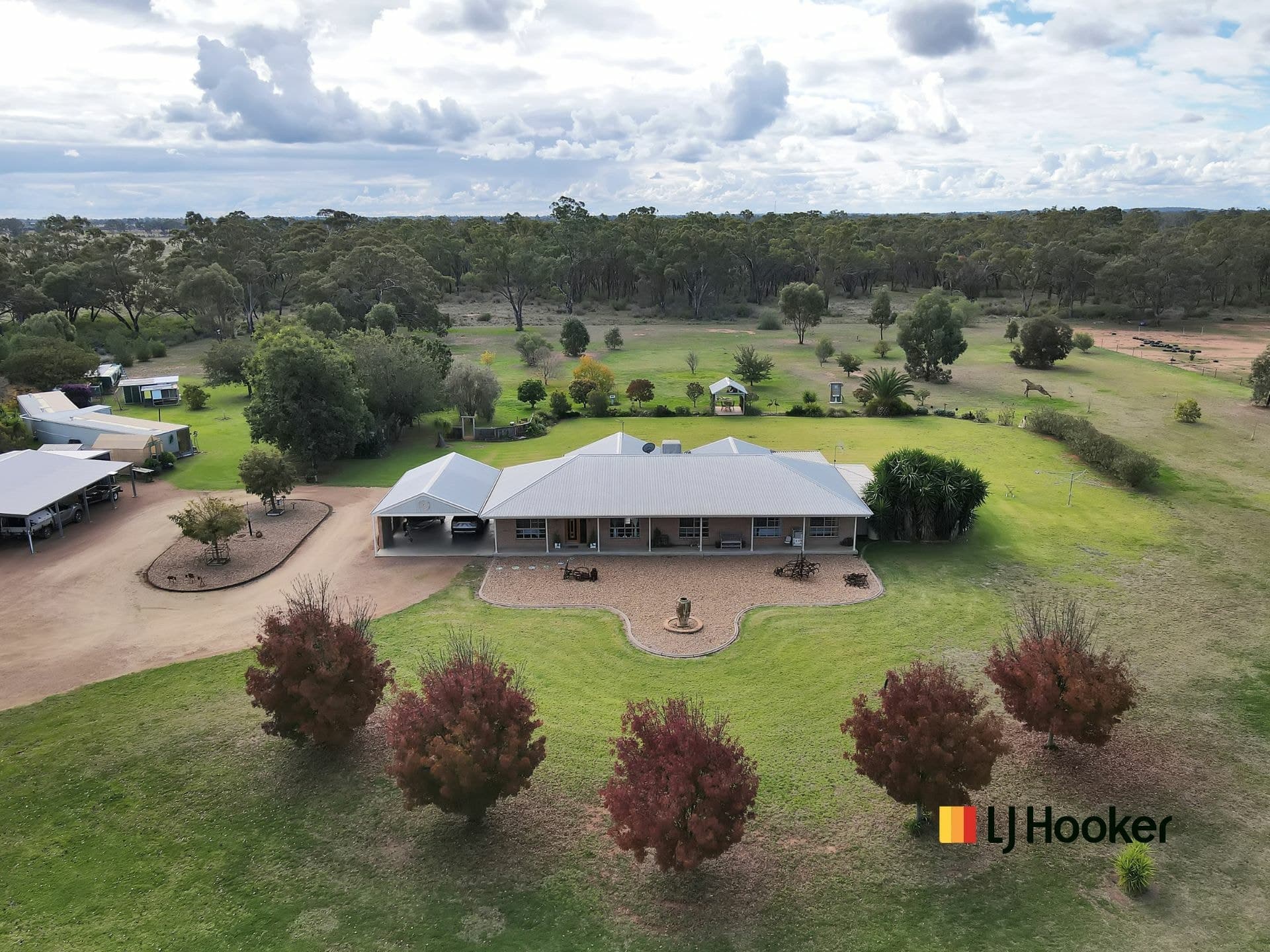 165 Villeneuve Drive, Narromine, Narromine - Thumbnail 2