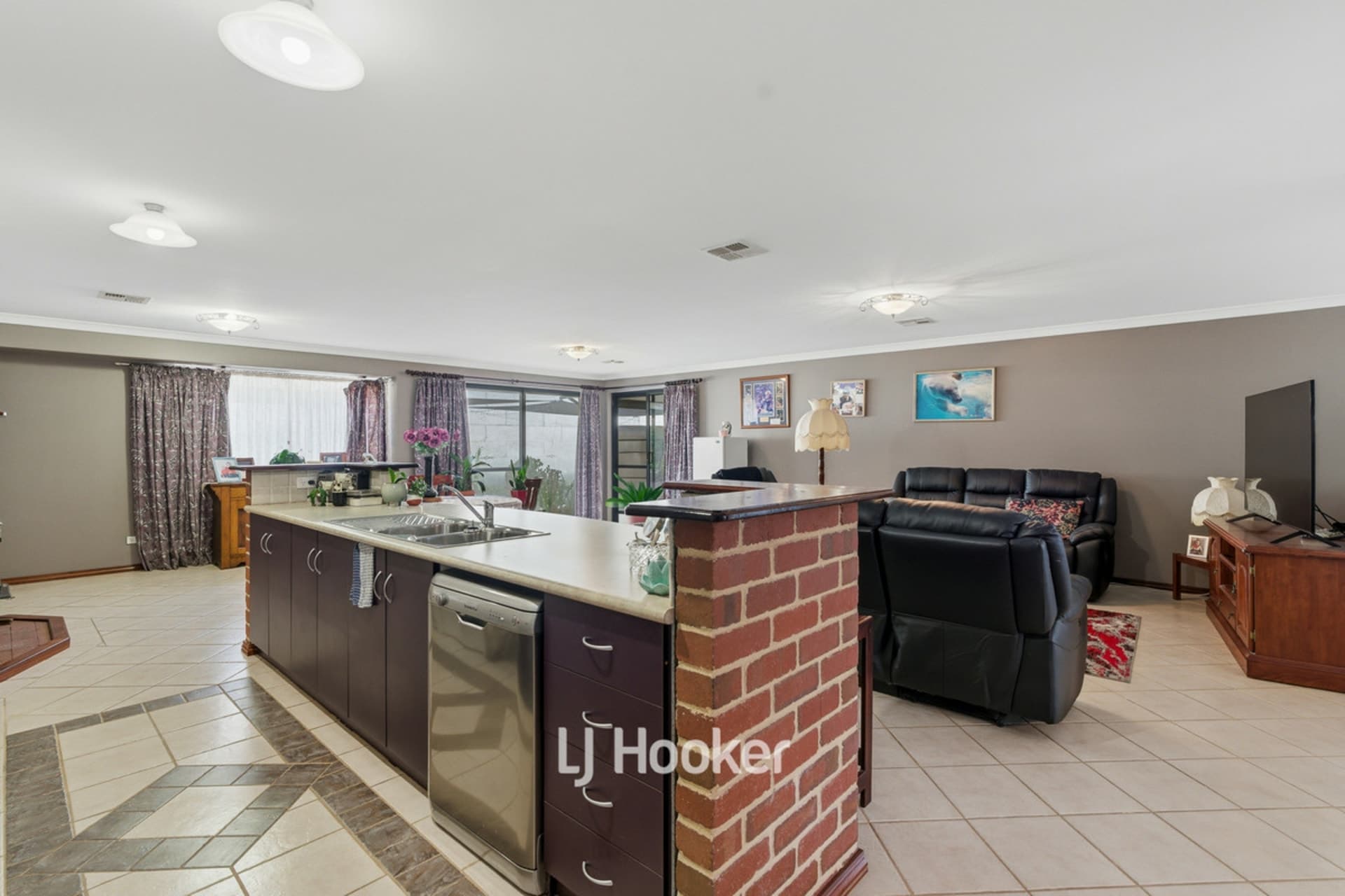 57 Samrose Road, Dalyellup, Dalyellup - Thumbnail 3