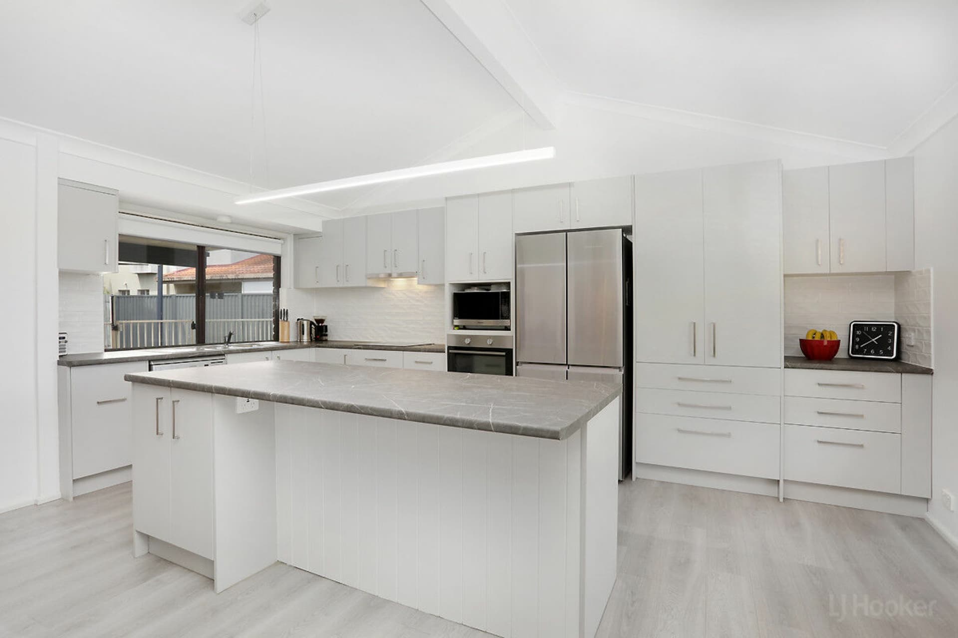 8 Tallara Street, Coombabah, Coombabah - Thumbnail 7