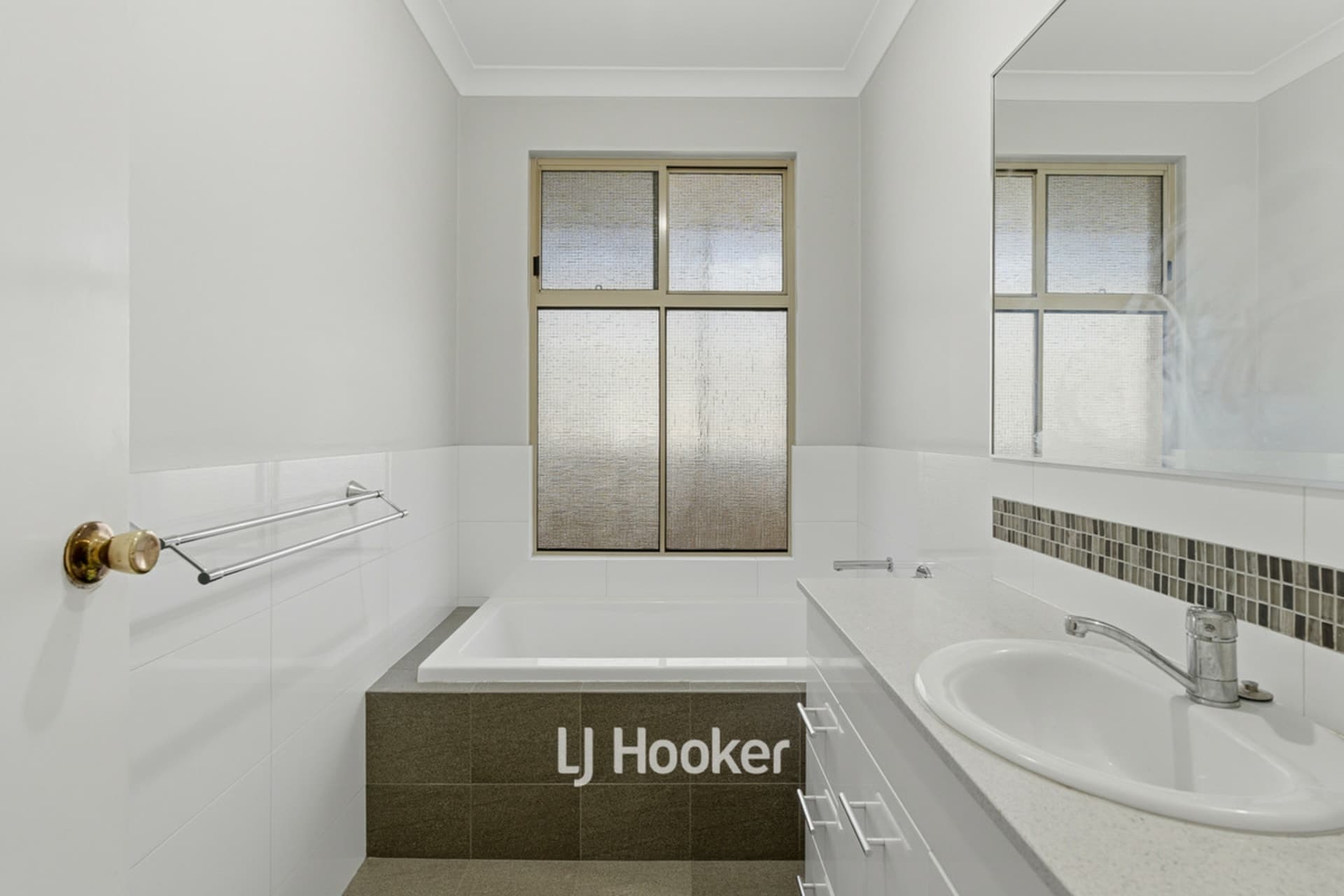 11 Walter Drive, Collie, Collie - Thumbnail 6