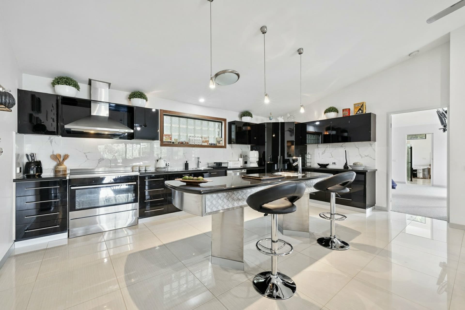 25 Mallard Close, Newlands Arm, Newlands Arm - Thumbnail 5