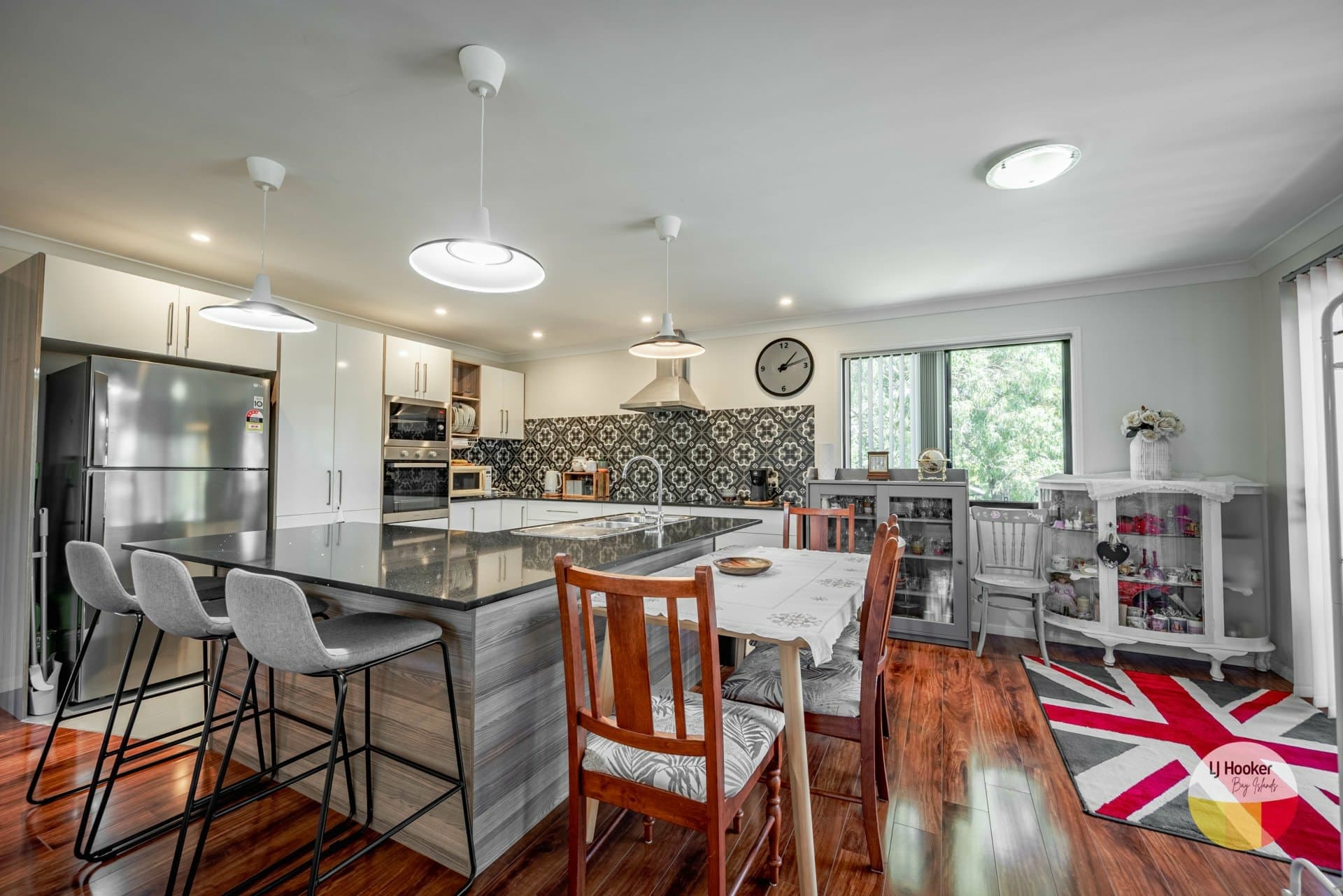 14 Alkira Street, Macleay Island - Thumbnail 5