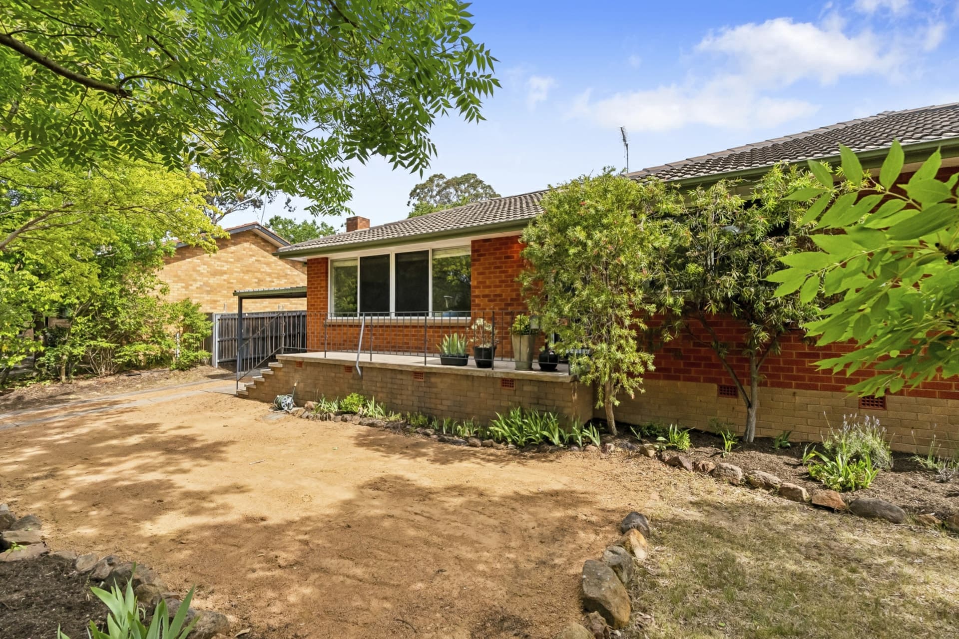 49 Dennis Street, Garran, Garran - Image 1