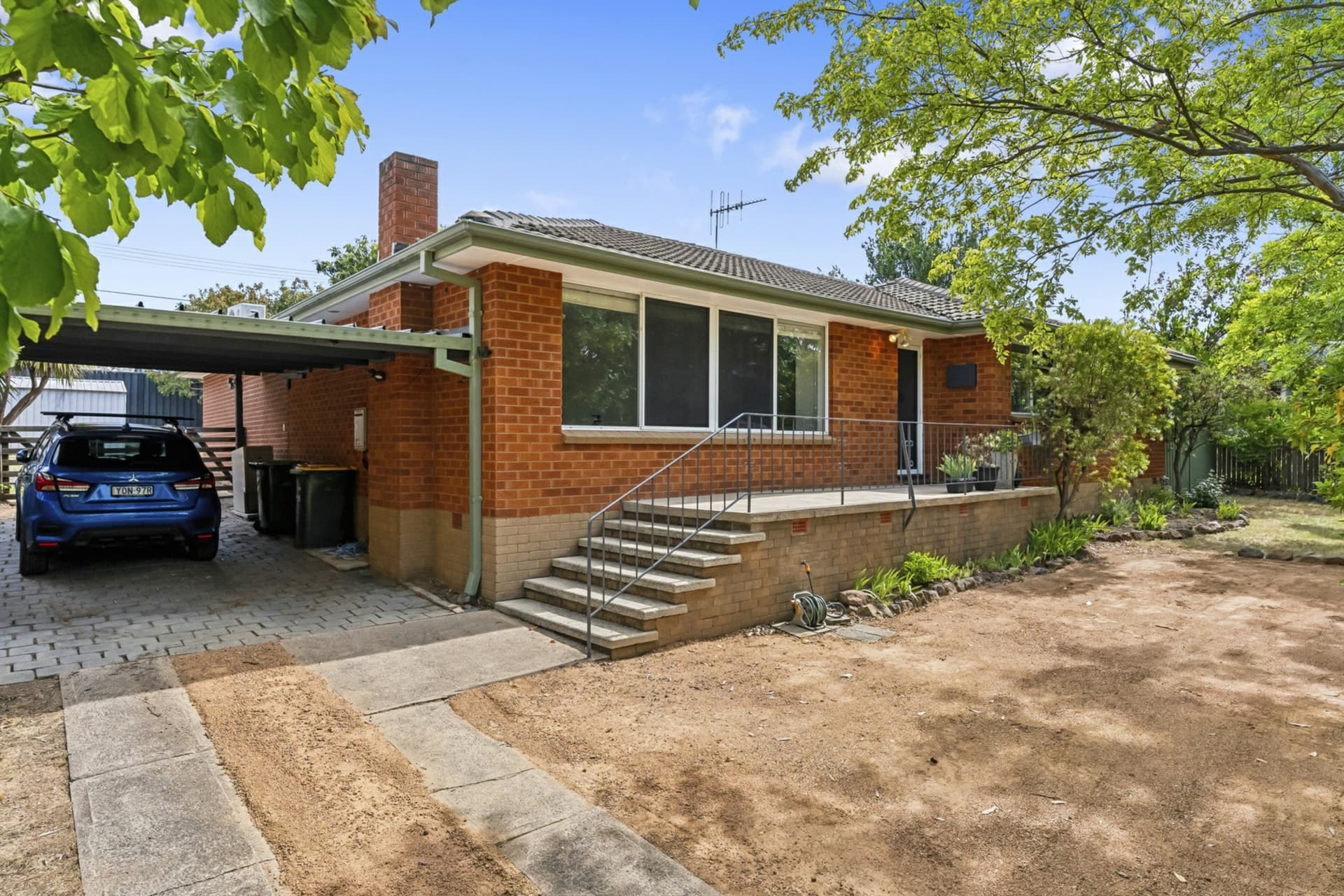 49 Dennis Street, Garran, Garran - Thumbnail 3
