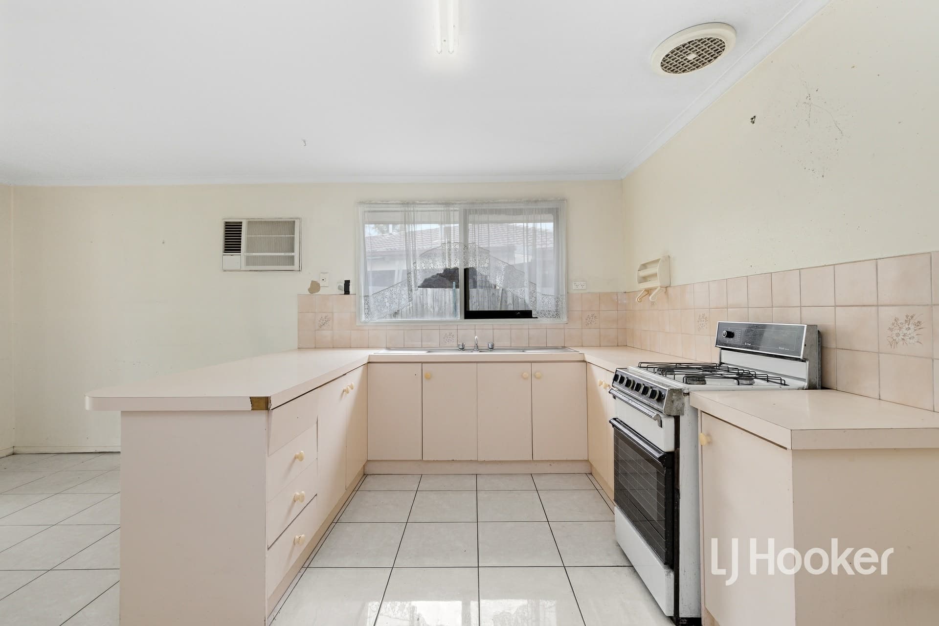 19 Simon Court, Hampton Park, Hampton Park - Thumbnail 5