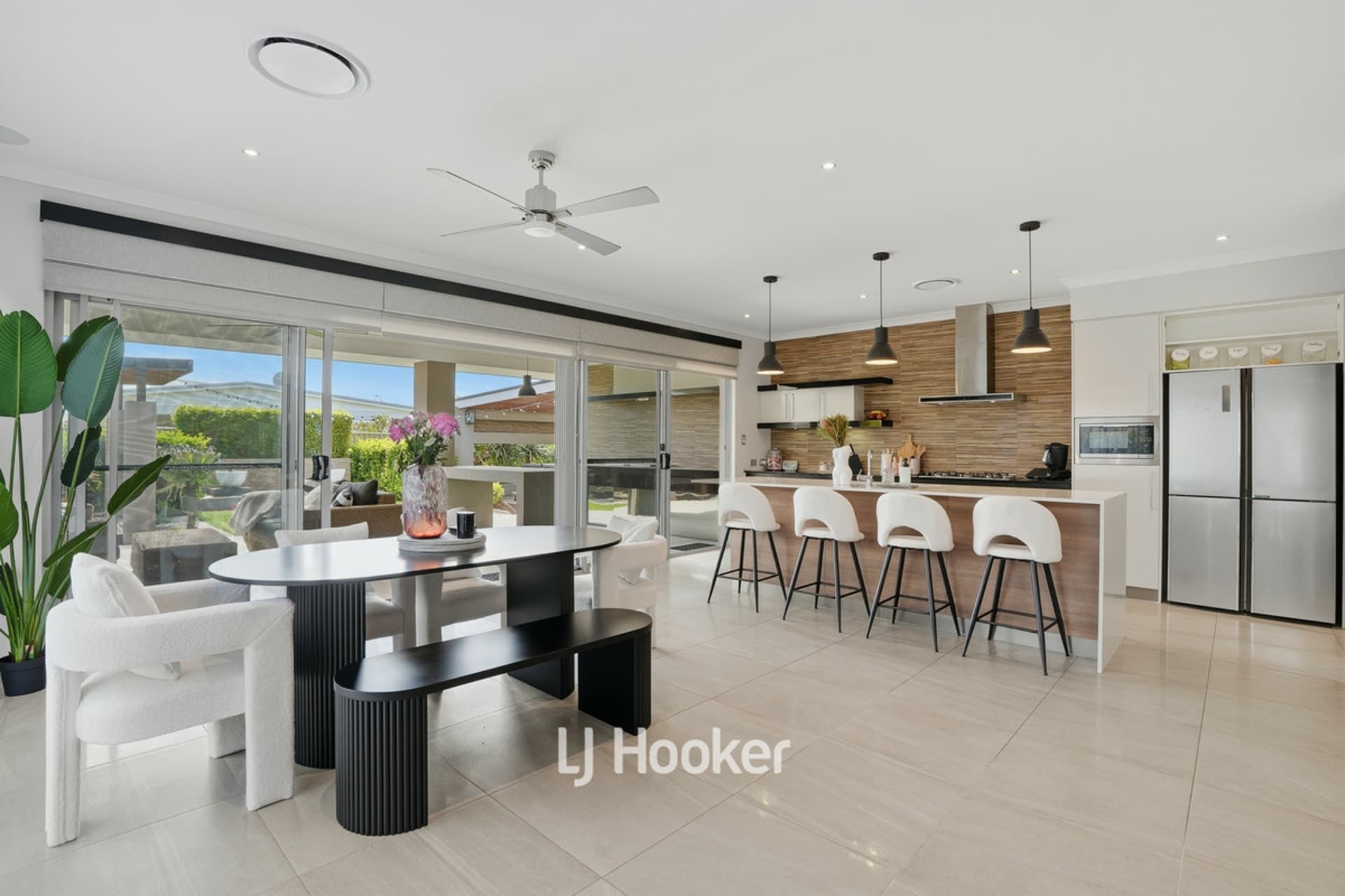 11 Barker Boulevard, Glen Iris, Glen Iris - Thumbnail 5